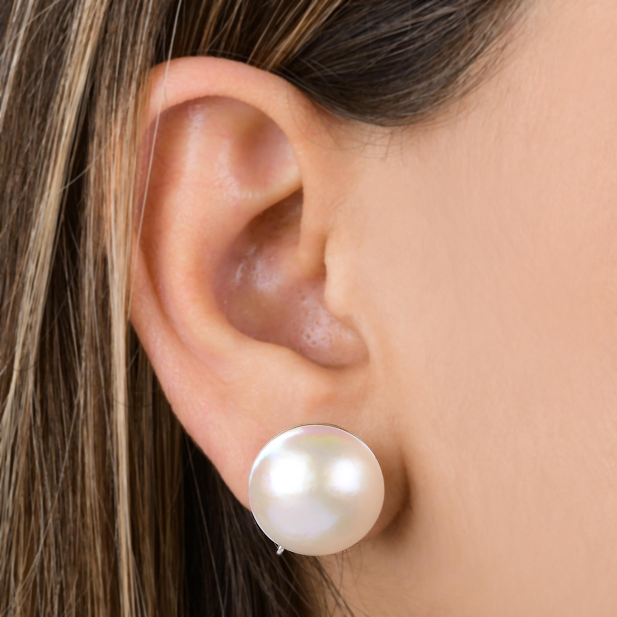 Round Cut Natural 23.86 Carat Pearl Gemstone Stud Earrings Solid 14k White Gold Jewelry For Sale