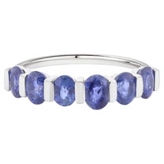 Natural 2.40 Carat Blue Sapphire Gemstone Ring 18 Karat White Gold Fine Jewelry