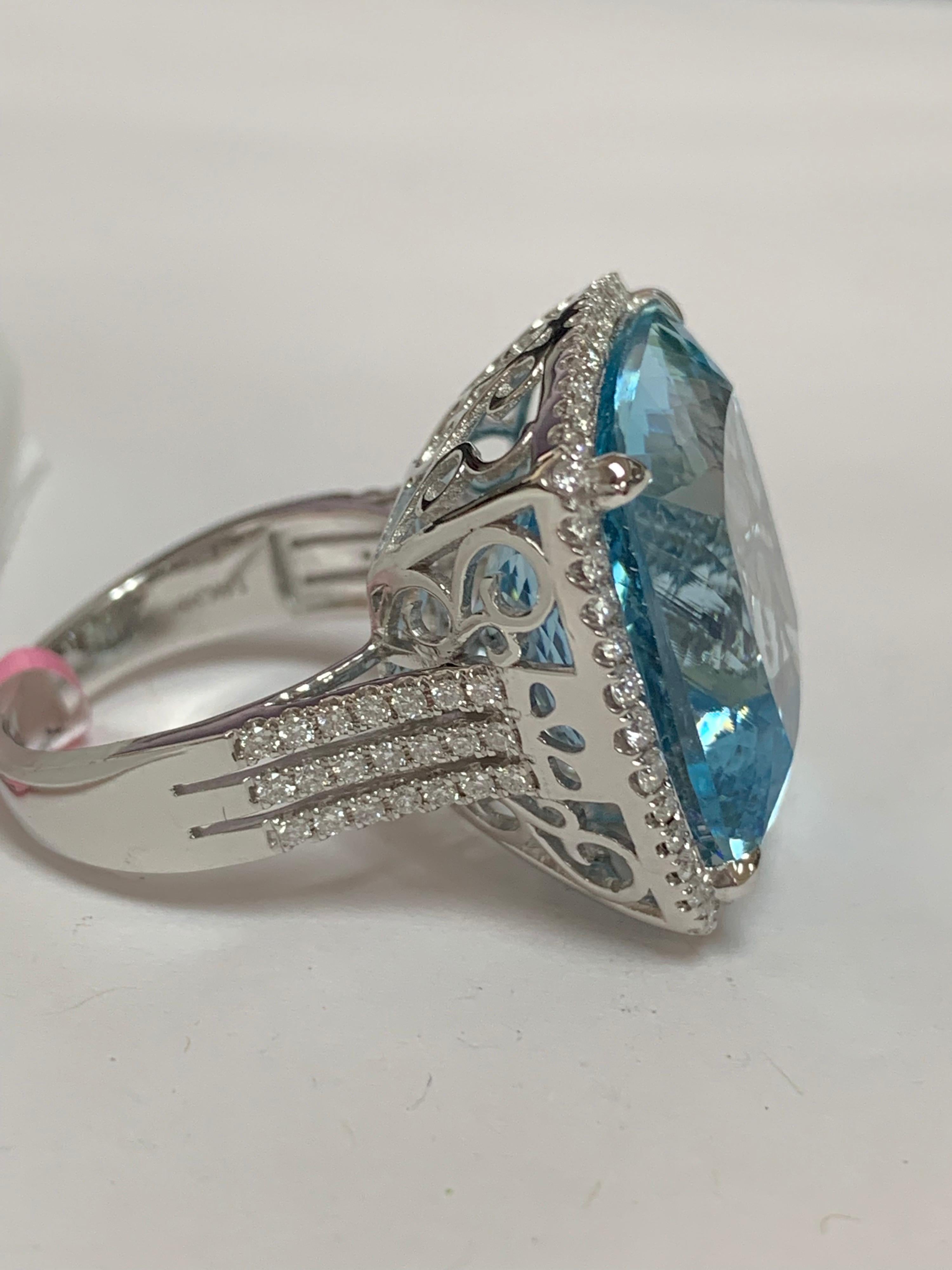 Women's Natural 24.45 Carat Aquamarine and Diamonds Ring