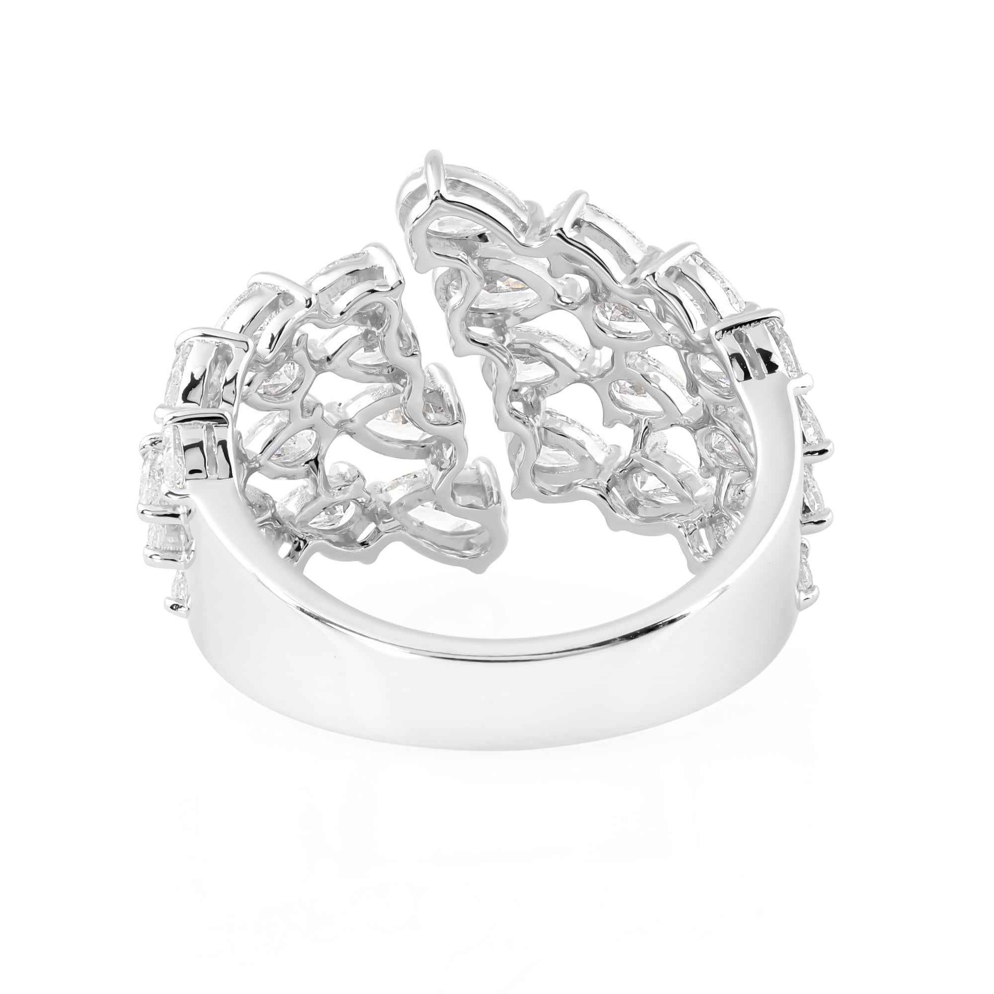 Anello con diamante a pera naturale da 2,46 carati con purezza SI e colore HI, oro bianco 14 carati In condizioni Nuovo in vendita a Diera, Dubai