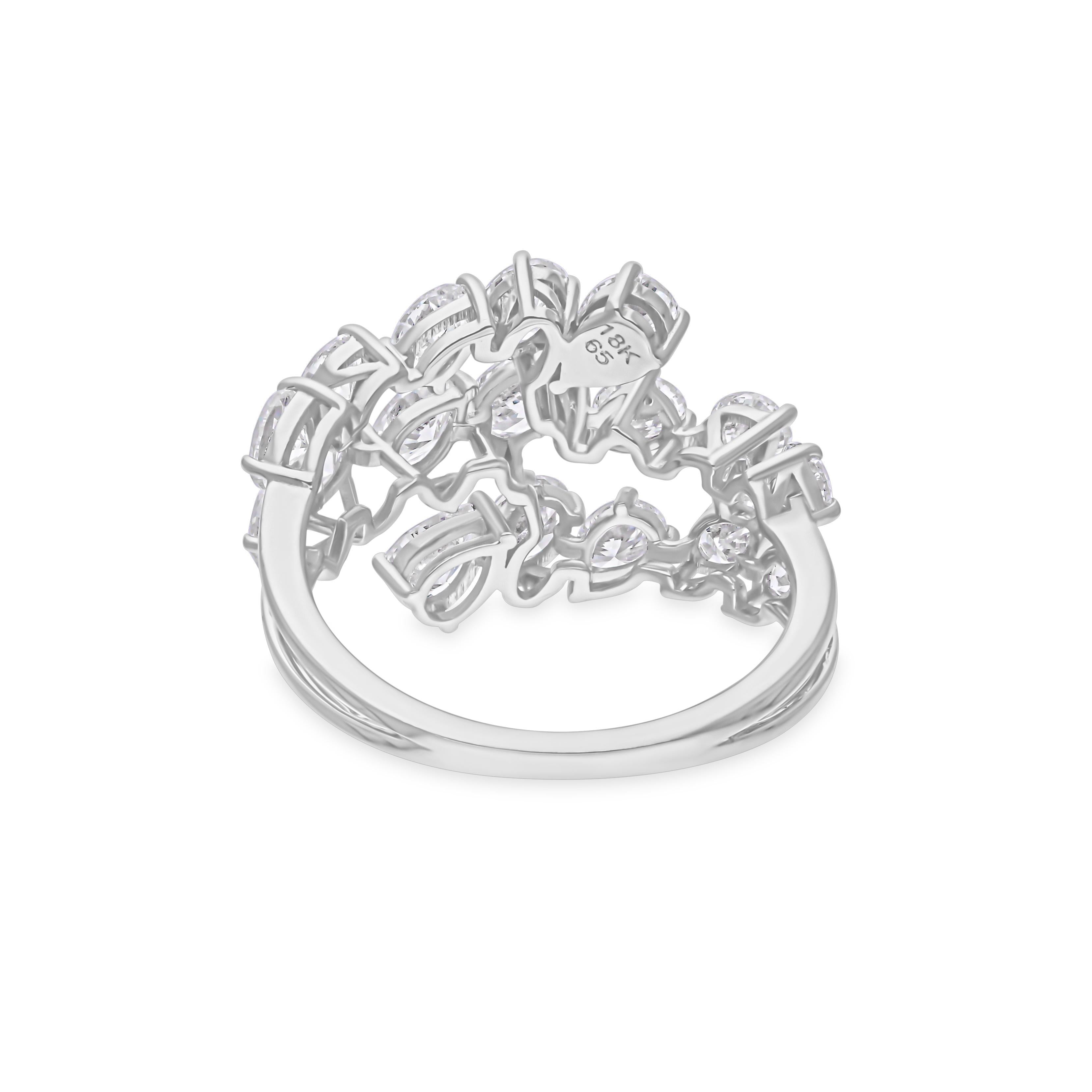 Modern Natural 2.50 Carat SI/H Pear Oval Diamond Wrap Ring 18 Karat White Gold Jewelry For Sale