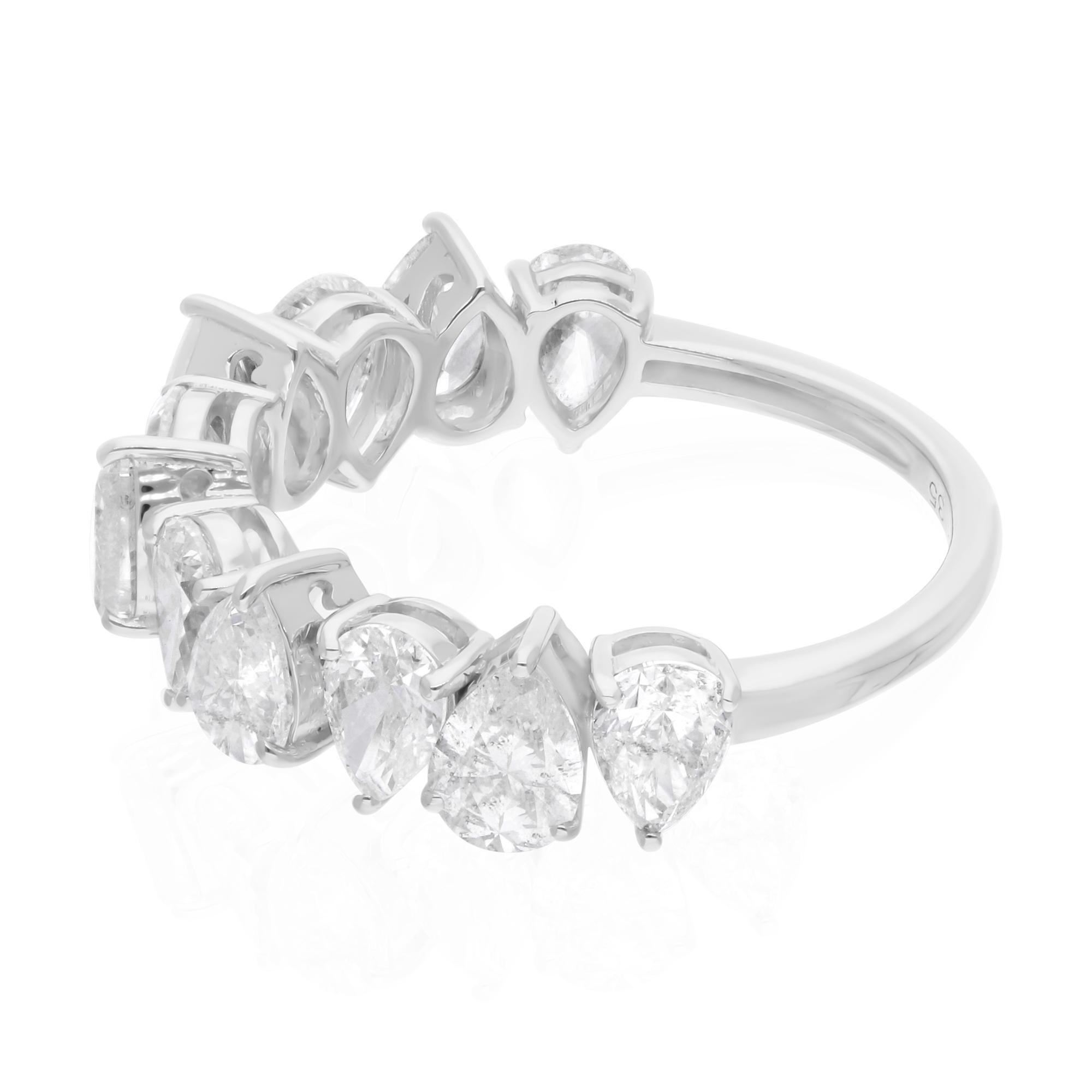 Cast from 18-karat gold, these exquisite ring is handset with 2.51 carats of sparkling diamonds.

The ring is a size 7 and may be resized to larger or smaller upon request. FOLLOW SPECTRUM JEWELS storefront to view the latest collection & exclusive
