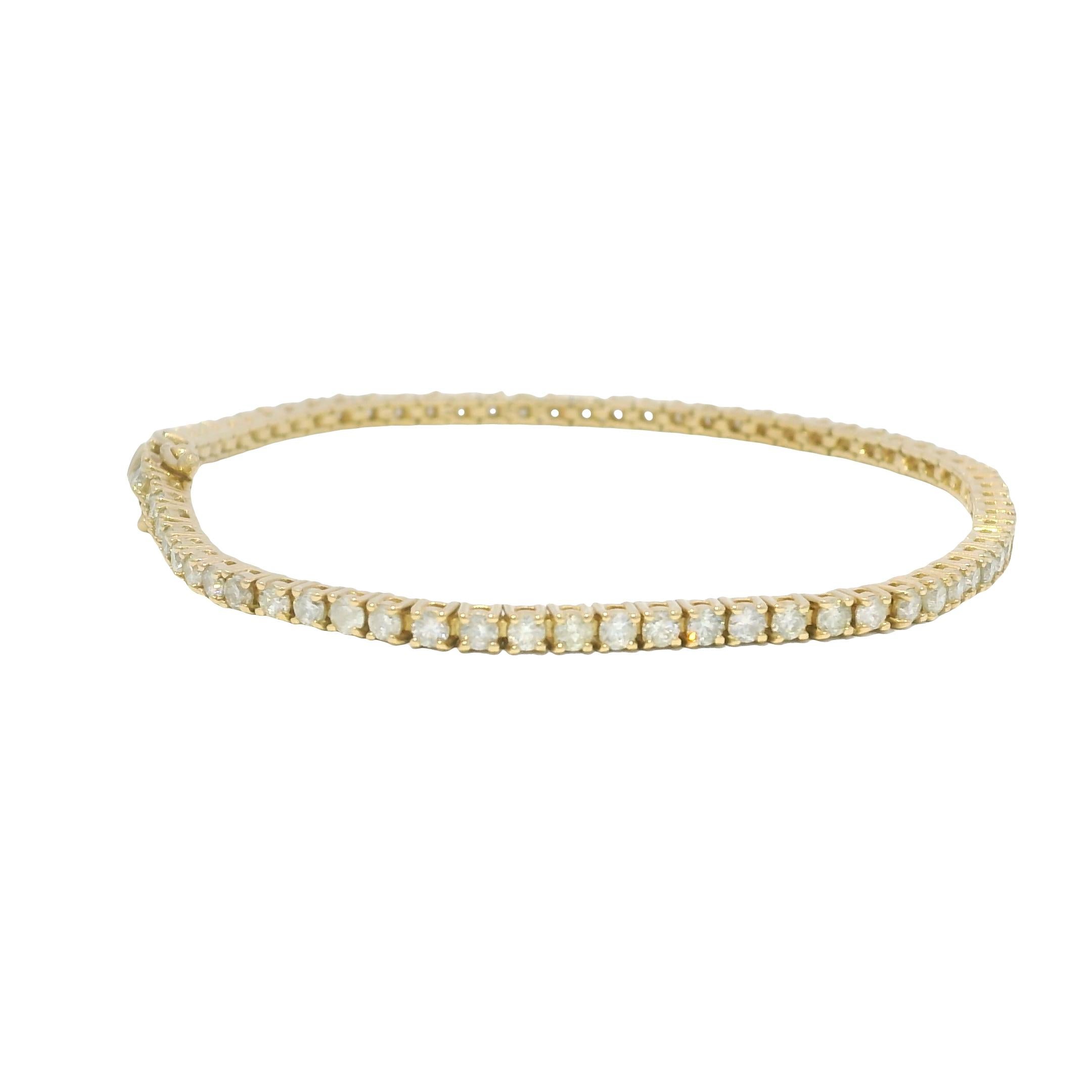 Natural 2.53 Carat Round Brilliant Diamond 14-Karat Tennis Bracelet En Stock en venta 4