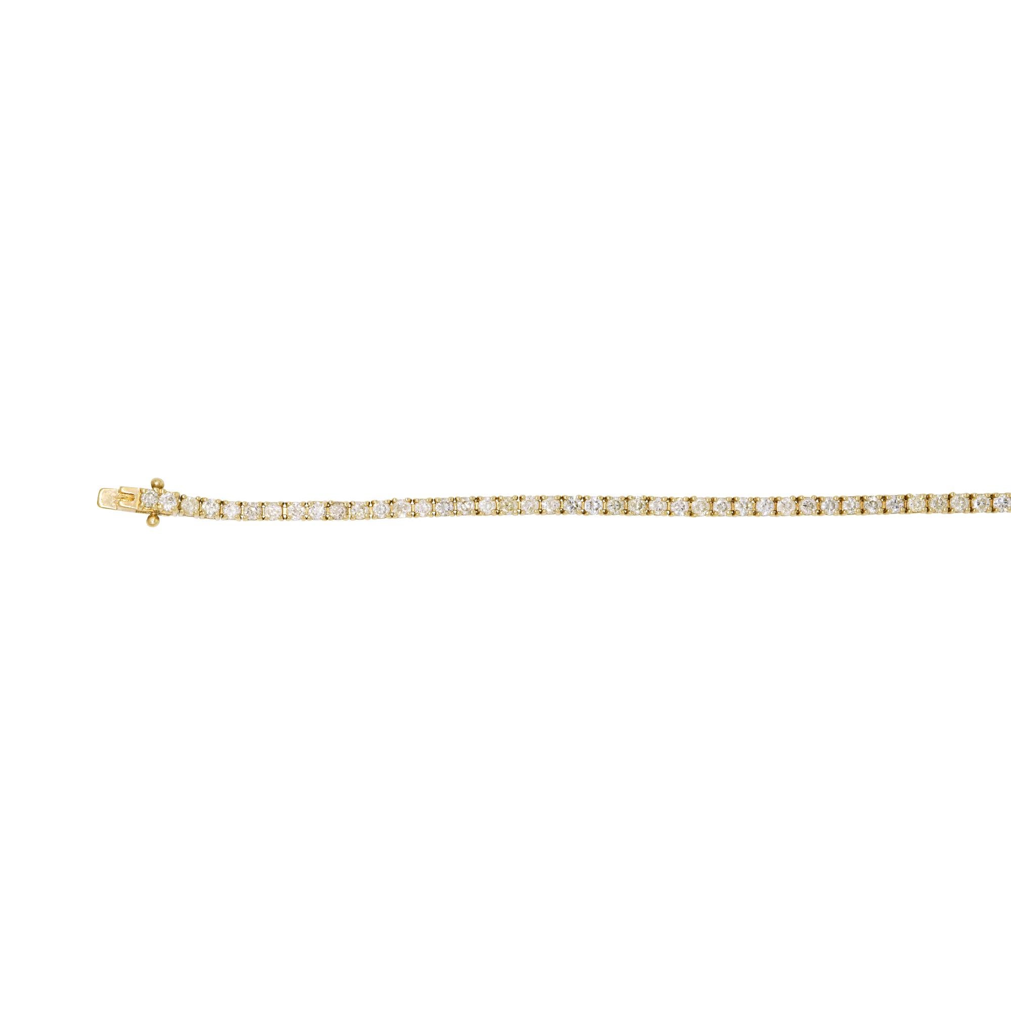 Bracciale da tennis con diamanti tondi e brillanti in oro giallo 14k Nature da 2,53 carati

Questo classico bracciale tennis con diamanti presenta 2,53 carati di diamanti naturali a taglio brillante rotondo, circondati da oro giallo a 14 carati.