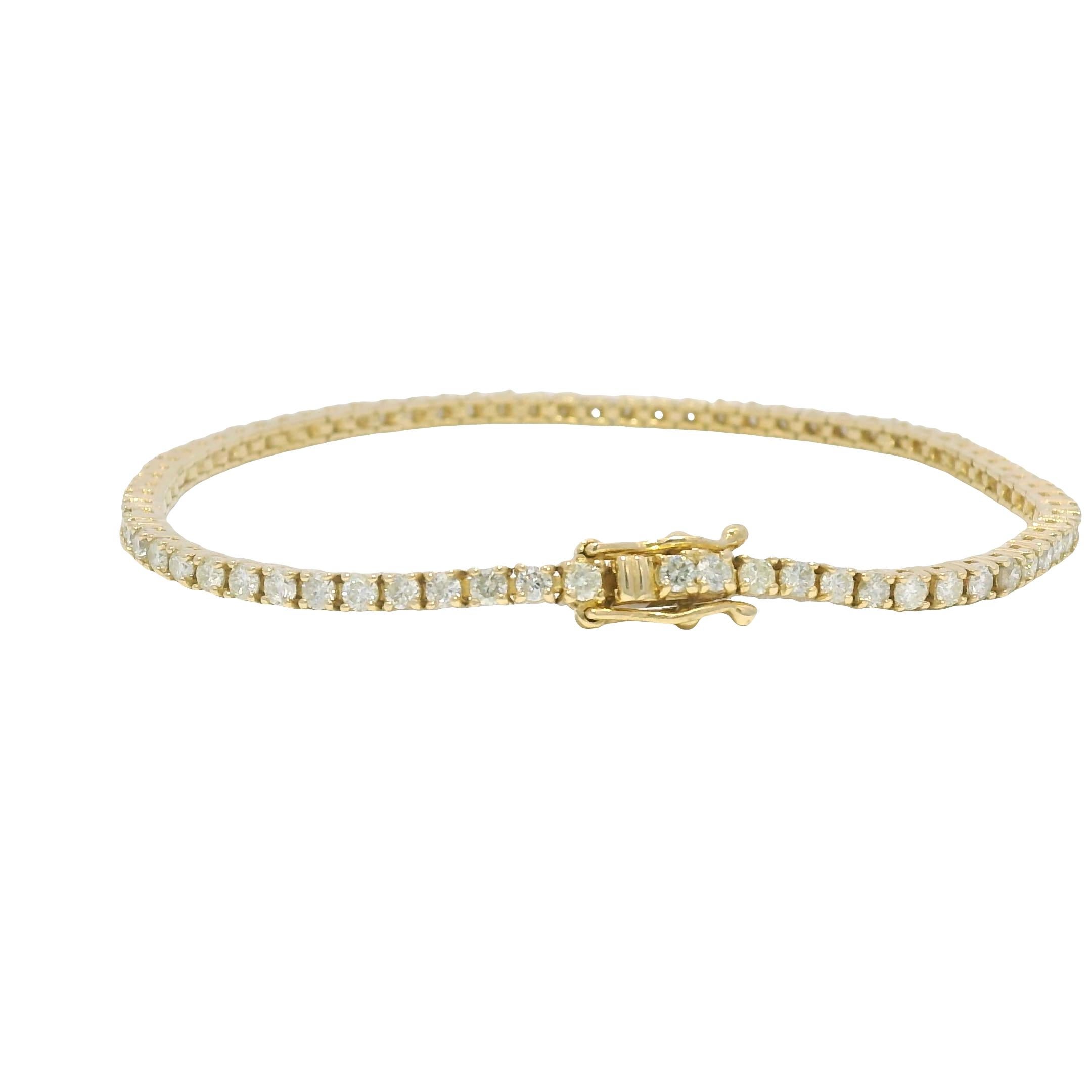 Natural 2.53 Carat Round Brilliant Diamond 14-Karat Tennis Bracelet En Stock en venta 3