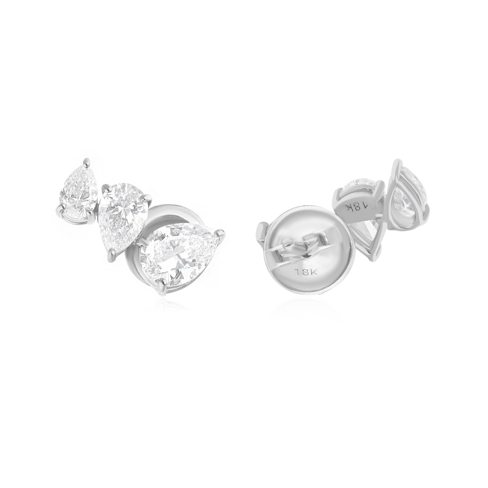 Diese exquisiten Ohrringe sind aus 18-karätigem Gold gegossen und mit 2,53 Karat funkelnden Diamanten besetzt.

FOLLOW SPECTRUM JEWELS Storefront, um die neueste Collection'S und exklusive Stücke zu sehen. Spectrum Jewels ist stolz darauf, ein Top
