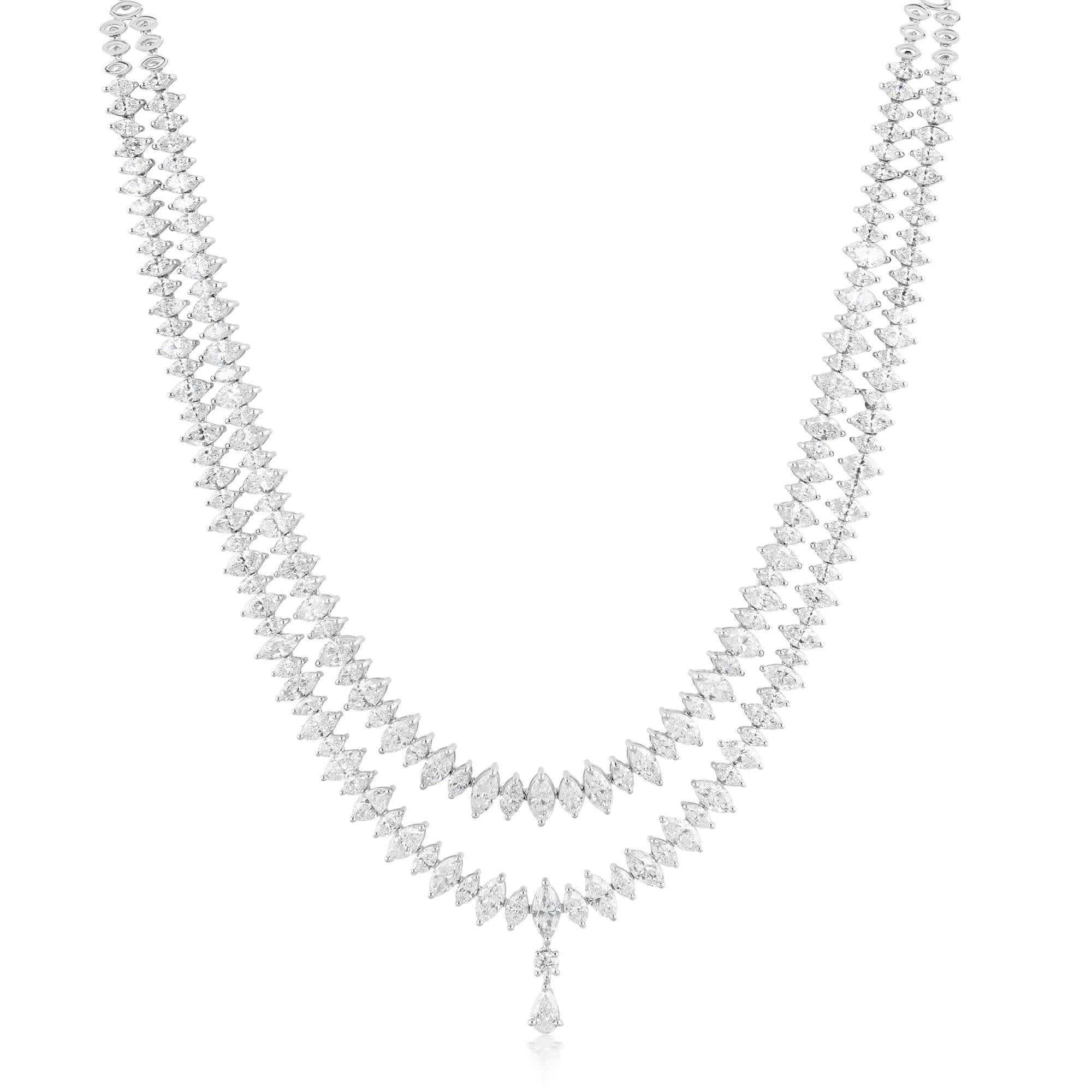 Erleben Sie den Gipfel des Luxus mit dieser natürlichen 25,58 Karat Marquise-Diamant-Halskette, einem atemberaubenden Meisterwerk aus opulentem 18 Karat Weißgold. Dieses Collier strahlt Brillanz und Raffinesse aus und präsentiert eine atemberaubende