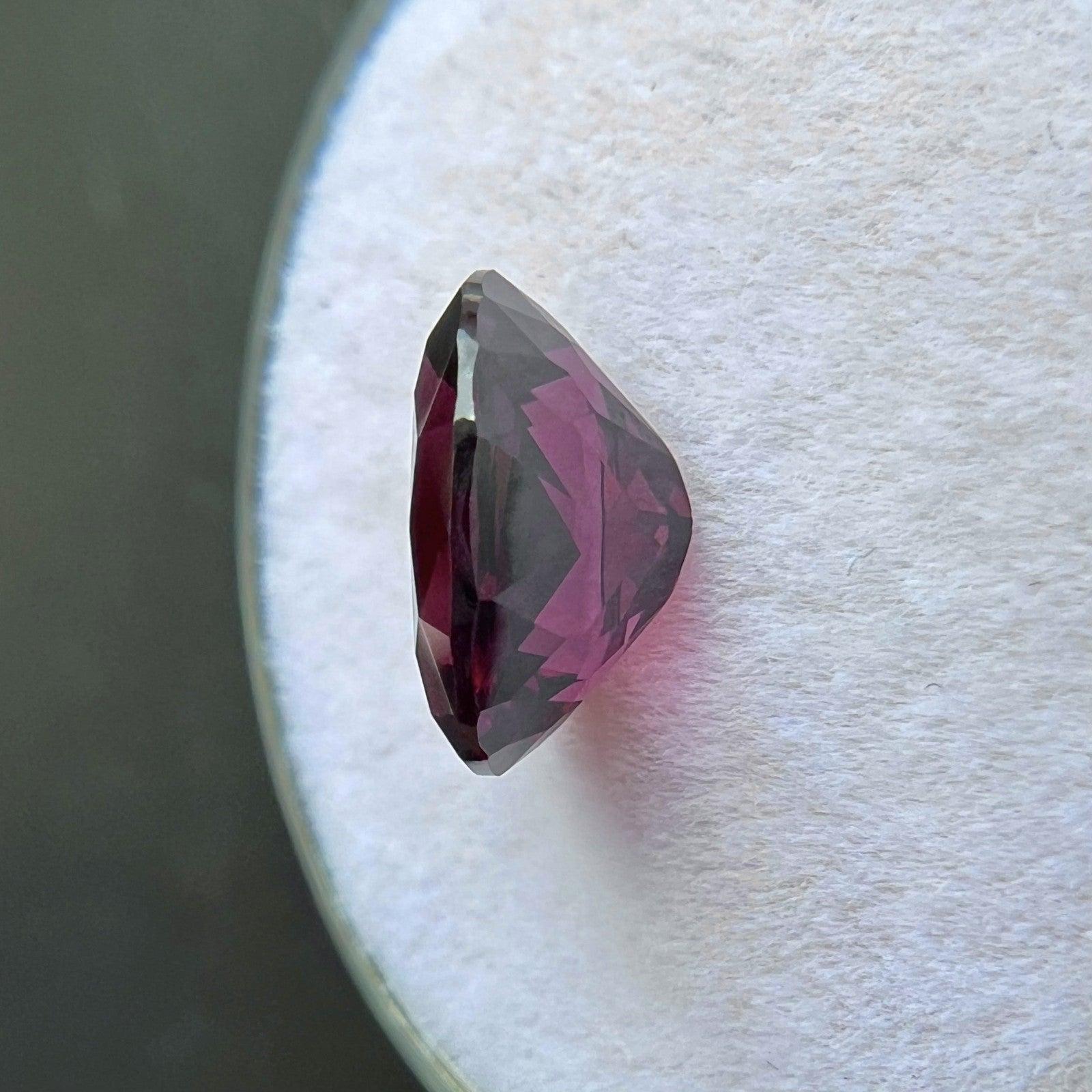 Espinela roja púrpura viva natural de 2,56ct Gema rara de talla oval 9,6x7,1mm VVS en venta 2