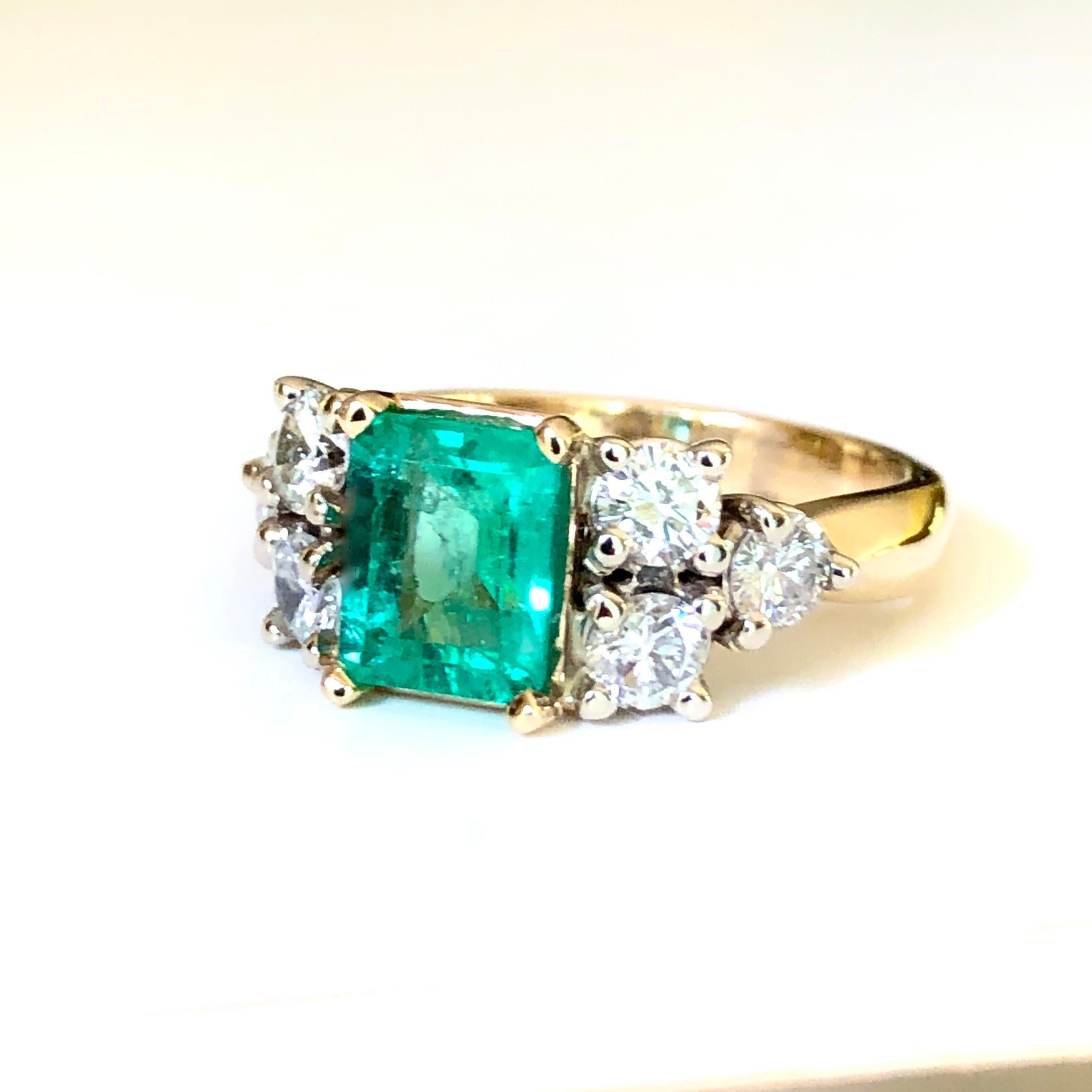 Emeralds Maravellous Colombian Emerald Diamond Engagement Ring 2.57 Carat For Sale 4