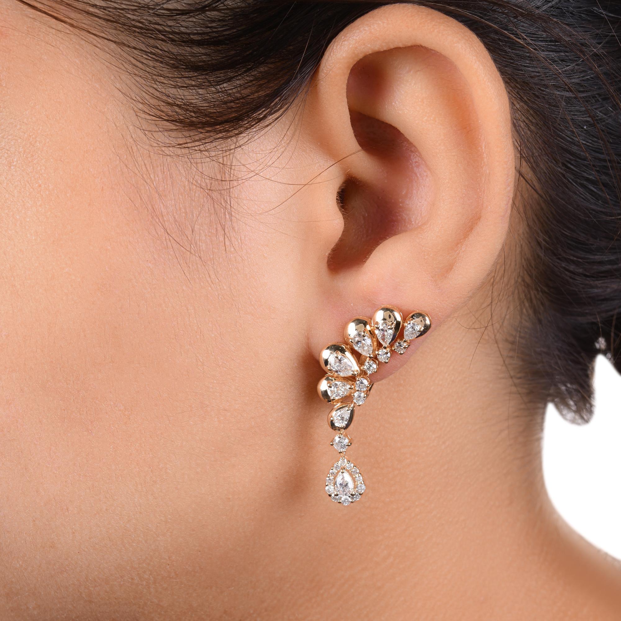 Pendientes puño de oro amarillo de 14 quilates con diamante redondo pera SI/H natural de 2,6 quilates Corte pera en venta