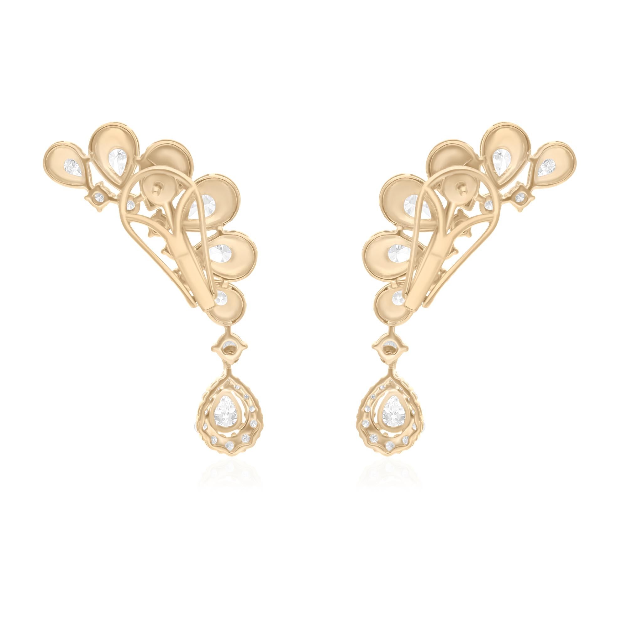 Pendientes puño de oro amarillo de 14 quilates con diamante redondo pera SI/H natural de 2,6 quilates en Nuevo estado para la venta en Diera, Dubai