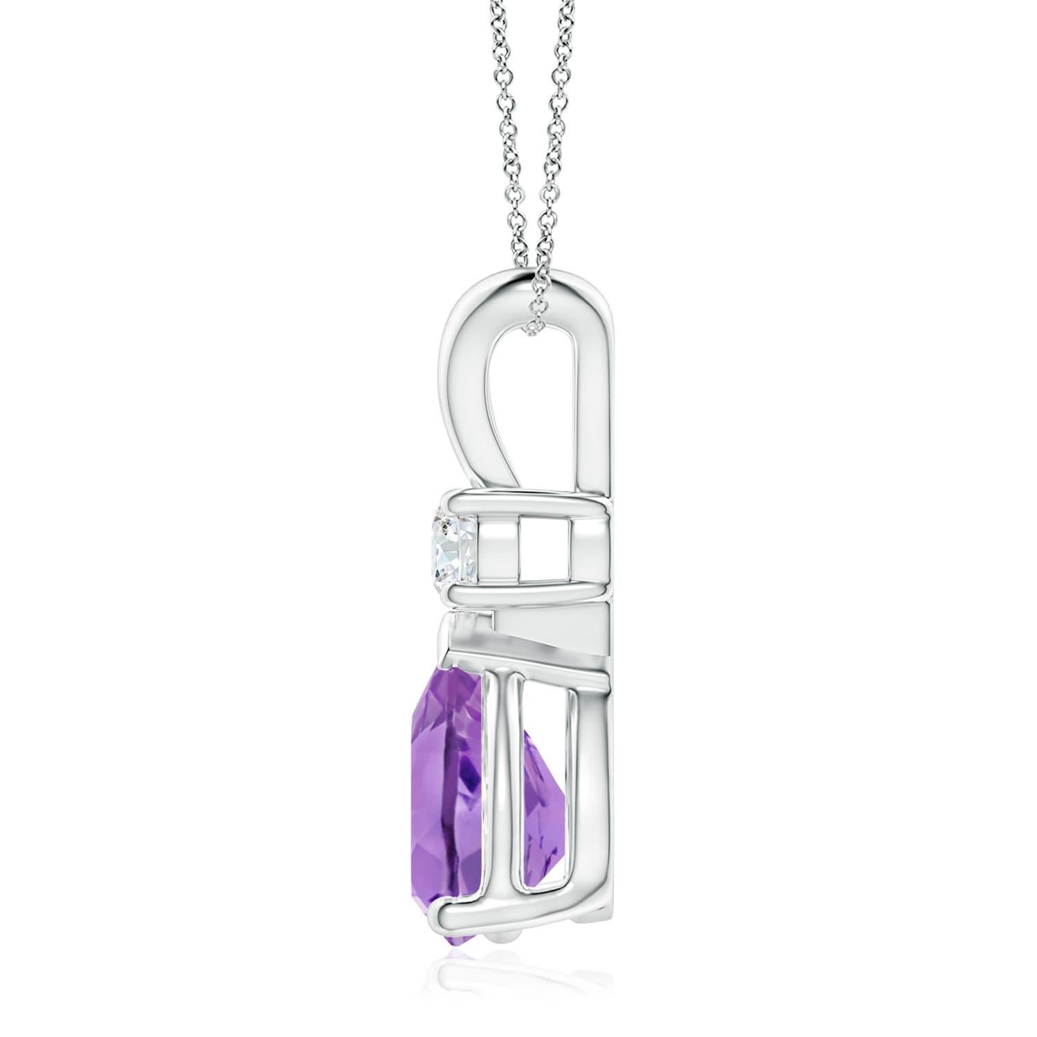 Modern Natural 2.6 ct Amethyst Teardrop Pendant with Diamond in Platinum For Sale