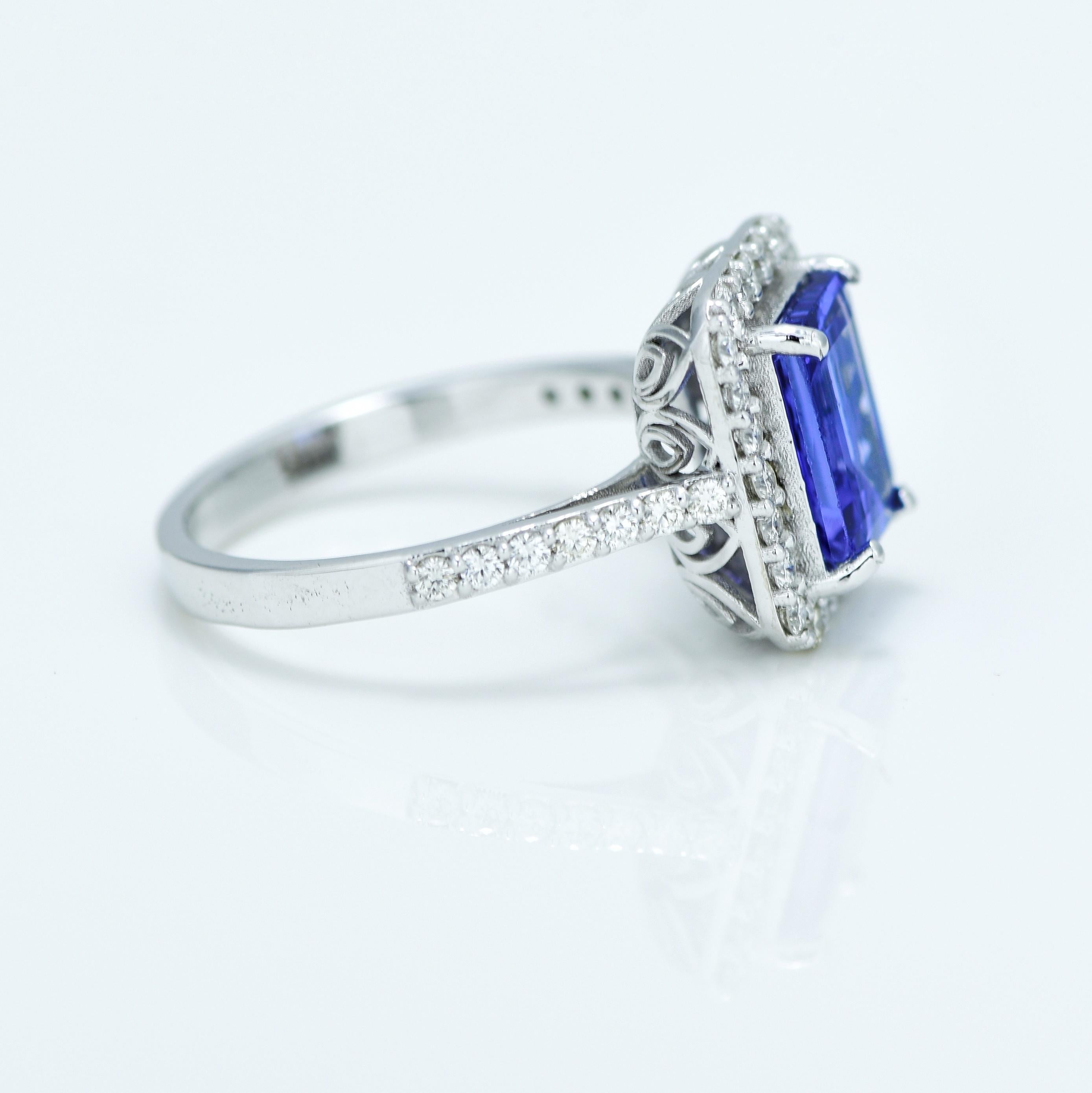 Women's Natural 2.60 Carat Tanzanite and Diamond Ring For Sale