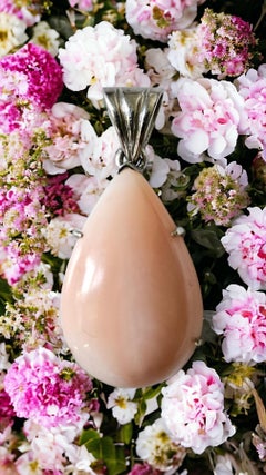 Natural 26.15 CT Orange Pink Coral Pendant in 18k Gold Certified