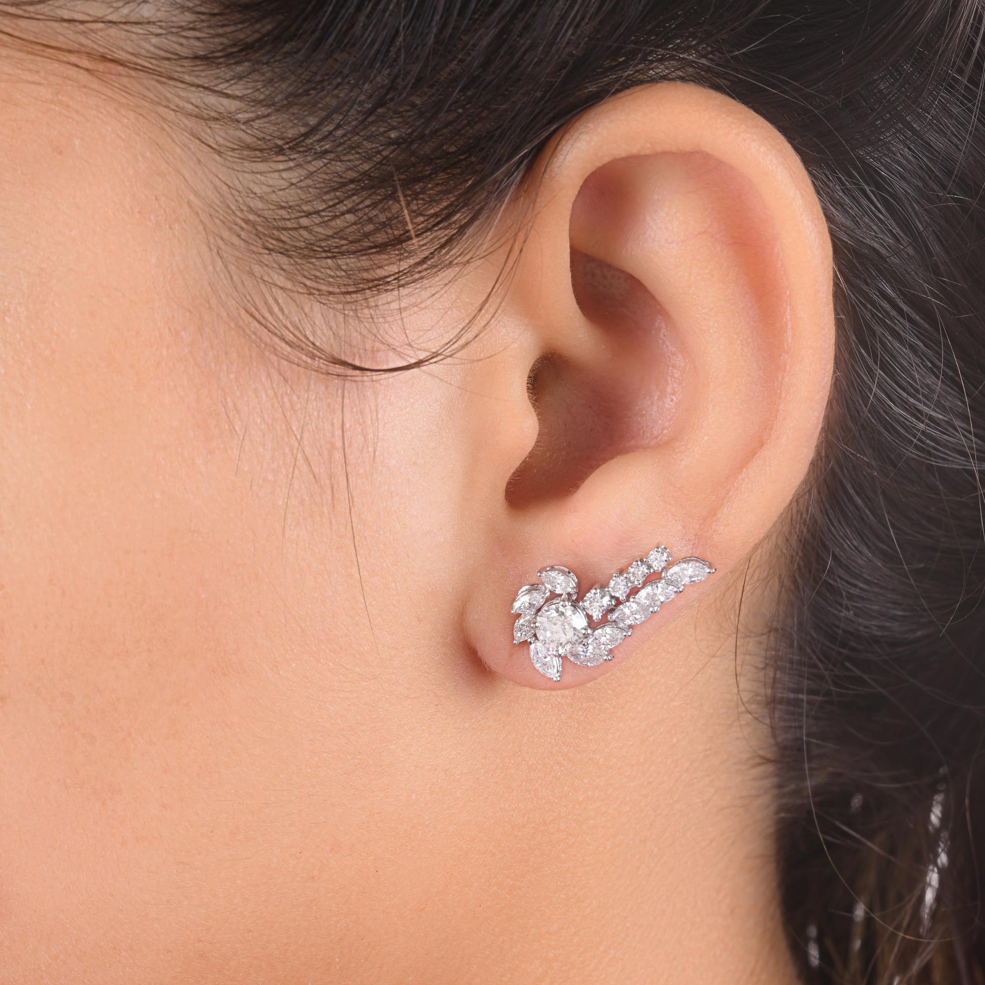 Natural 2.62 Carat SI/H Marquise Round Diamond Earrings 18 Karat White Gold In New Condition For Sale In Diera, Dubai