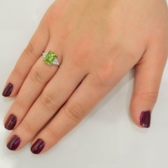 Natural 2.69 Carat Peridot VS G 6 Diamond Solid White Gold Ring