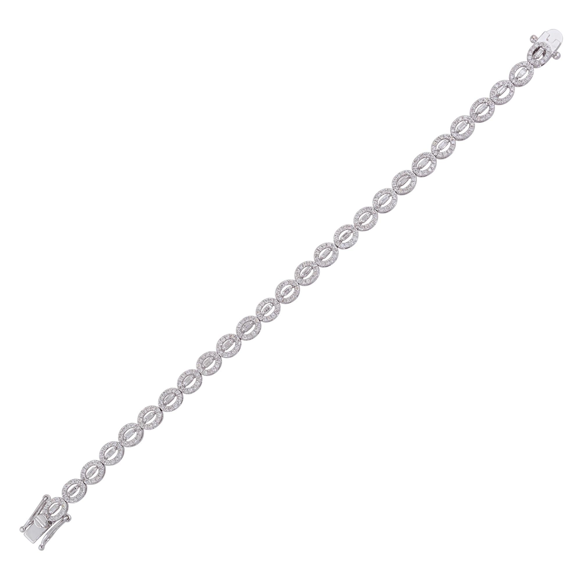 Codice articolo :- SFBR-4015A
Peso lordo: 10.51 gm
Peso dell'oro bianco 14k :- 9,97 gm
Peso del diamante :- 2,70 carati ( DIAMANTE MEDIO DI CHIAREZZA SI1-SI2 e COLORE H. H.)
Lunghezza bracciale: - 7 pollici di