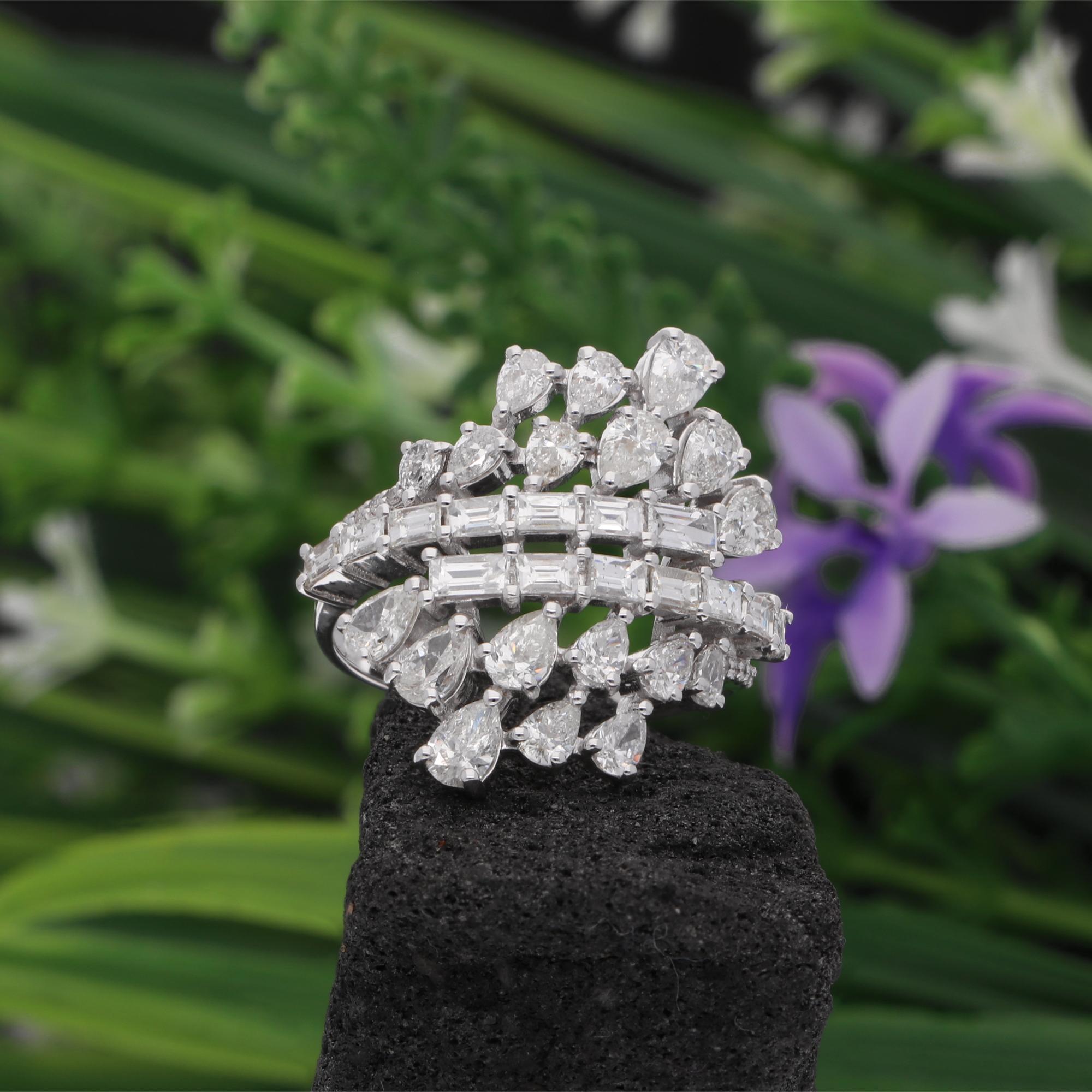 Natürlicher natürlicher 2,72 Karat SI/H Baguette-Diamantring in Birnenform aus 18 Karat Weißgold (Baguetteschliff) im Angebot