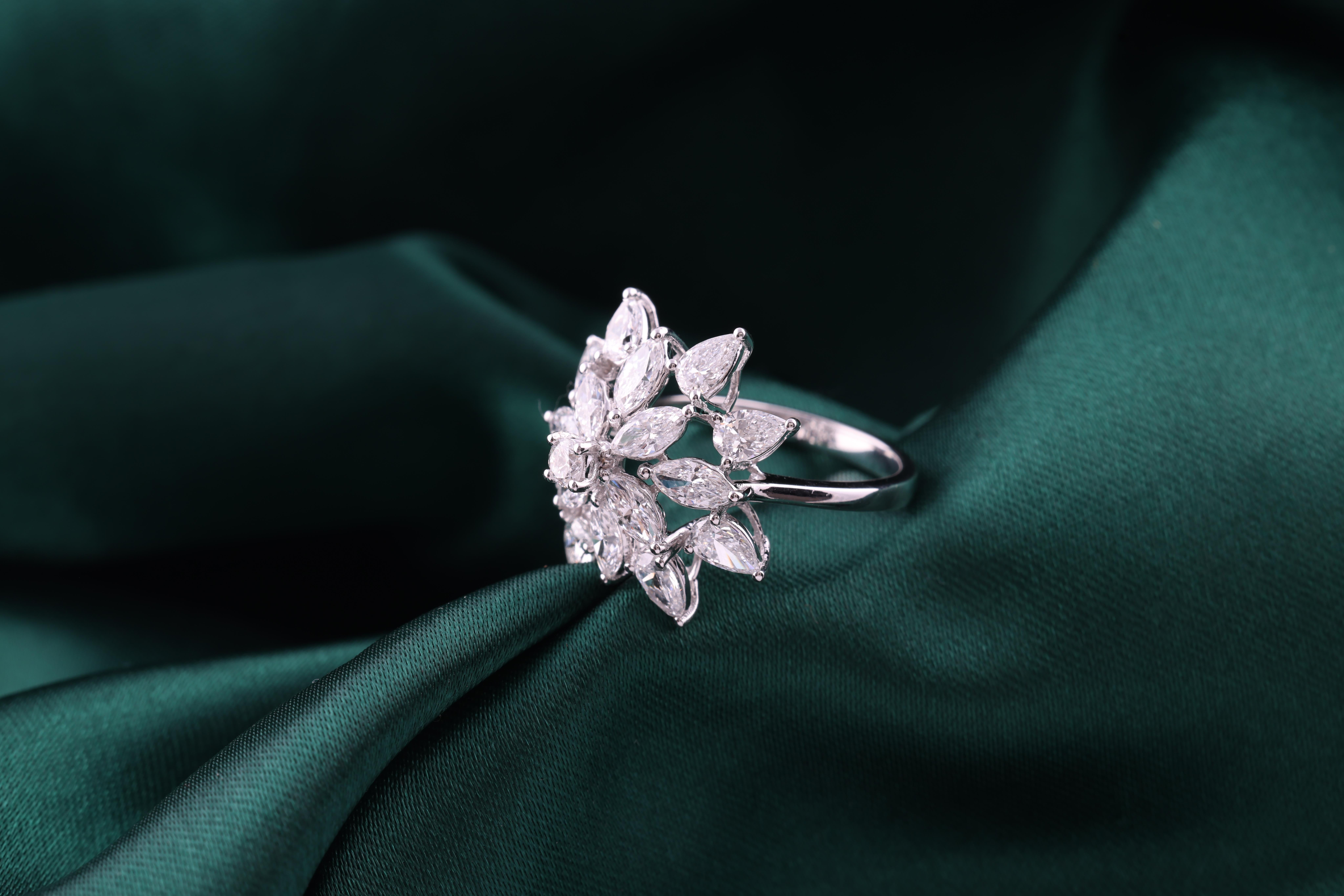 Anillo de diamantes naturales de 2,75 quilates con claridad SI y color HI Joyas de oro blanco de 14 quilates en Nuevo estado para la venta en Diera, Dubai