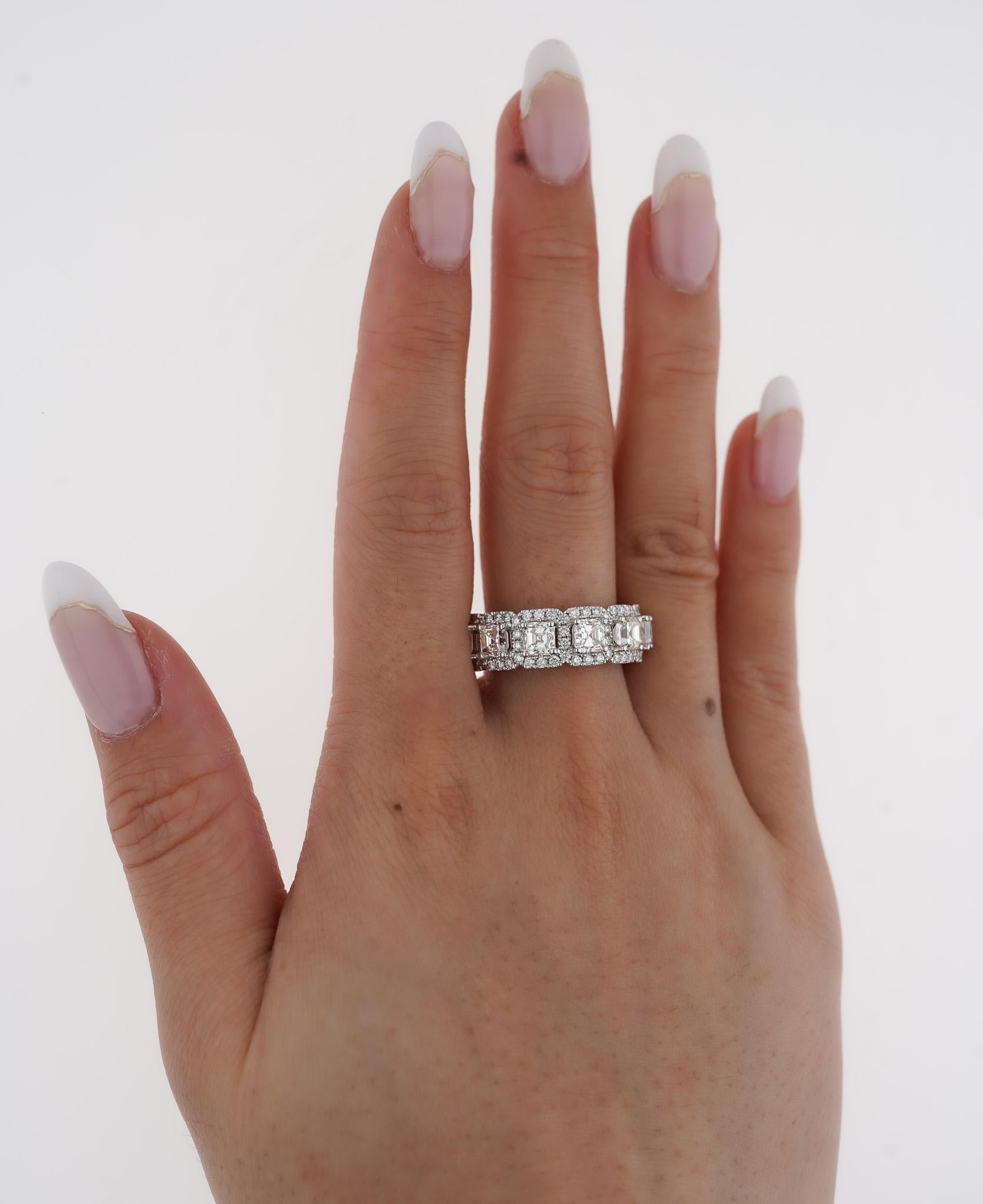 Natural 2.75 CTTW Asscher Cut Diamond Band Ring in 18K White Gold In New Condition For Sale In Miami, FL