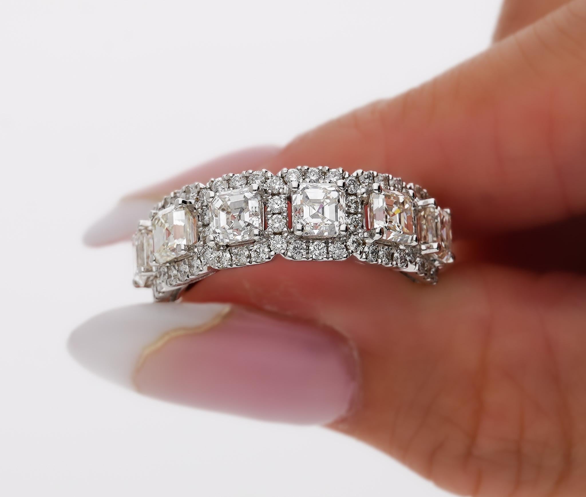 Natürlicher 2,75 CTTW Asscher Cut Diamant Ring in 18K Weißgold Damen im Angebot