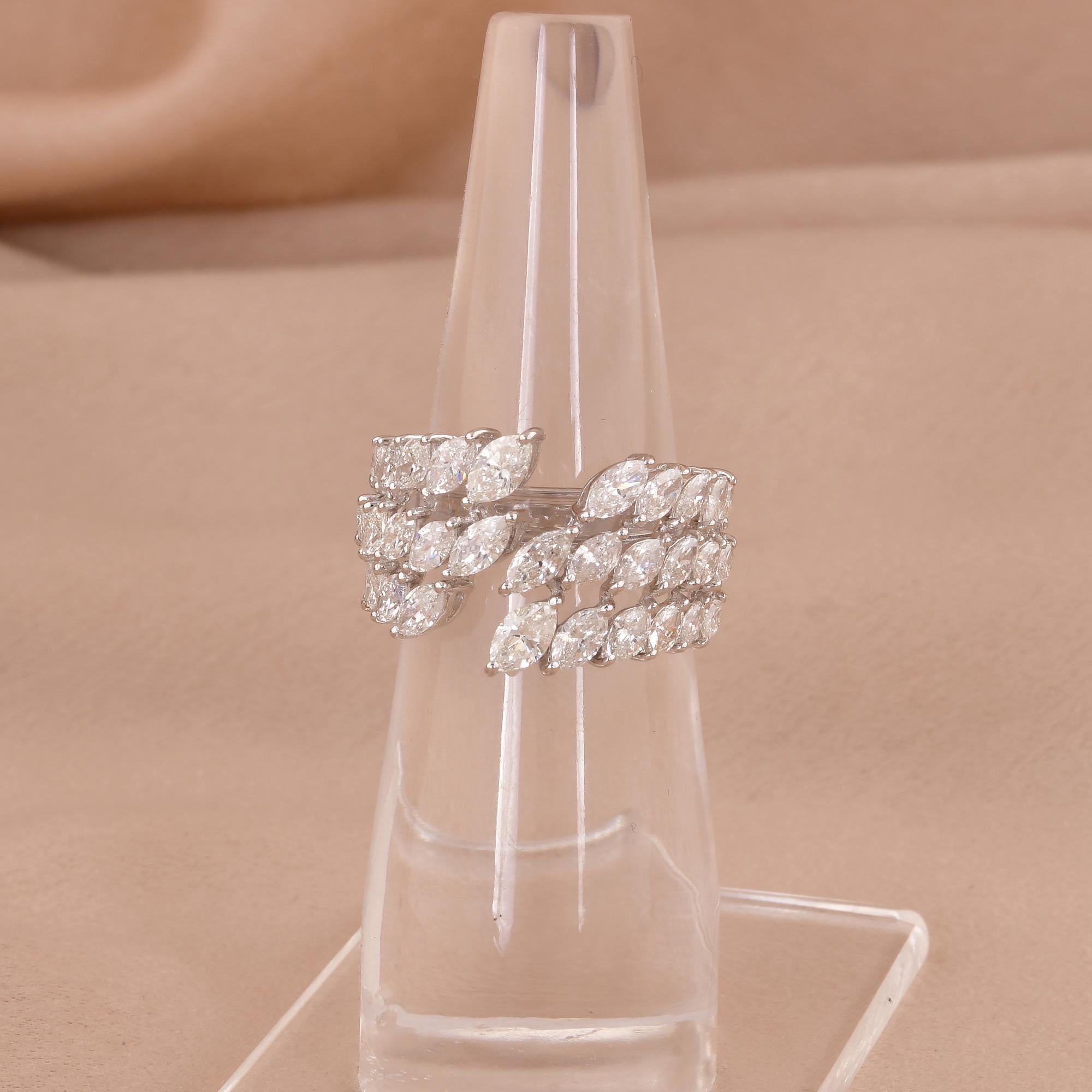 Taille Marquise Bague manchette en or blanc 14 carats avec diamants marquises naturels de 2,77 carats en vente