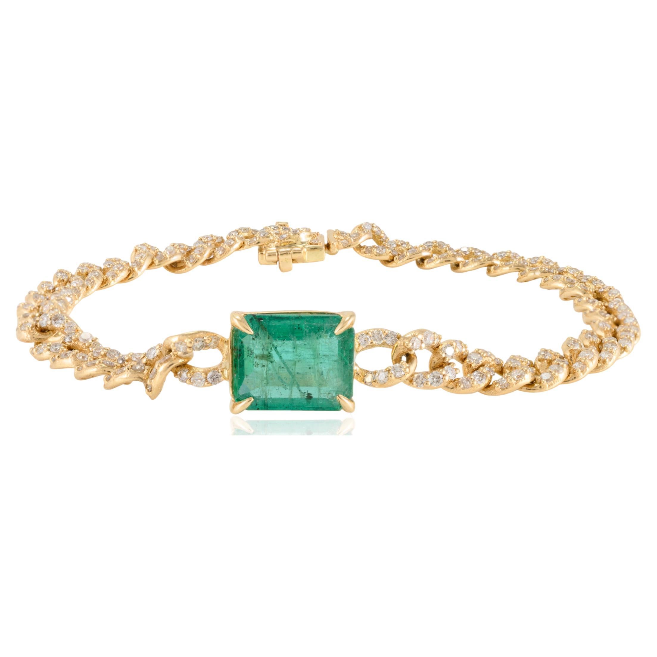 Statement Emerald Diamond Chain Bracelet in 18k Solid Yellow Gold For Sale