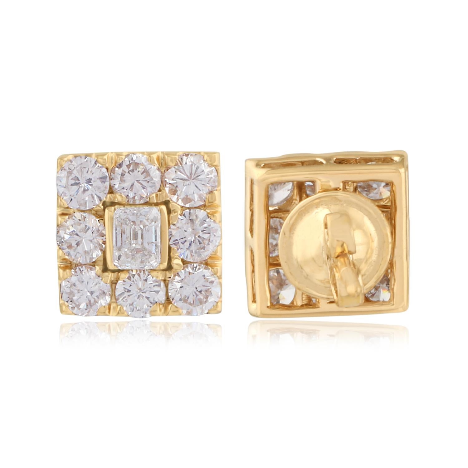 Round Cut Natural 2.85 Carat Diamond Square Stud Earrings 18 Karat Yellow Gold Jewelry For Sale