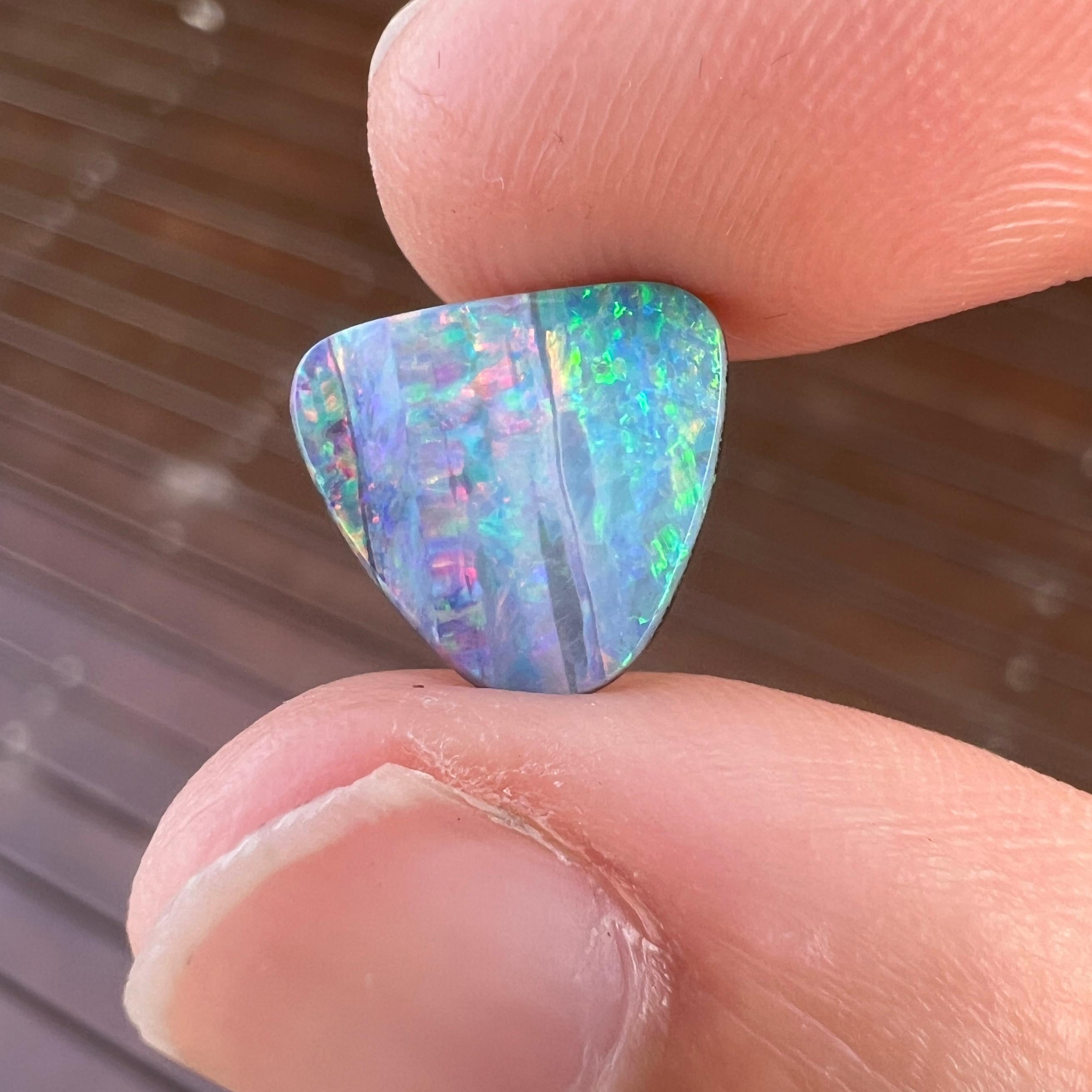 Natural 2.85 Ct Australian boulder opal mined by Sue Cooper In New Condition For Sale In BELCONNEN, ACT
