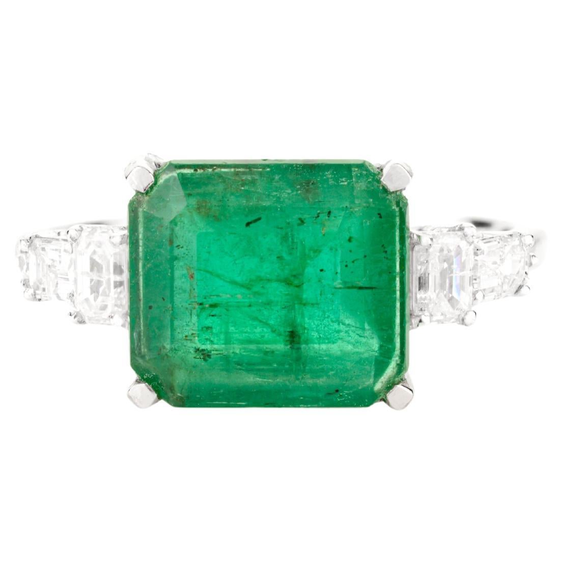 Im Angebot: Natürlicher 2,85 CT Smaragd & Diamant Verlobungsring in 14k massivem Weißgold ()