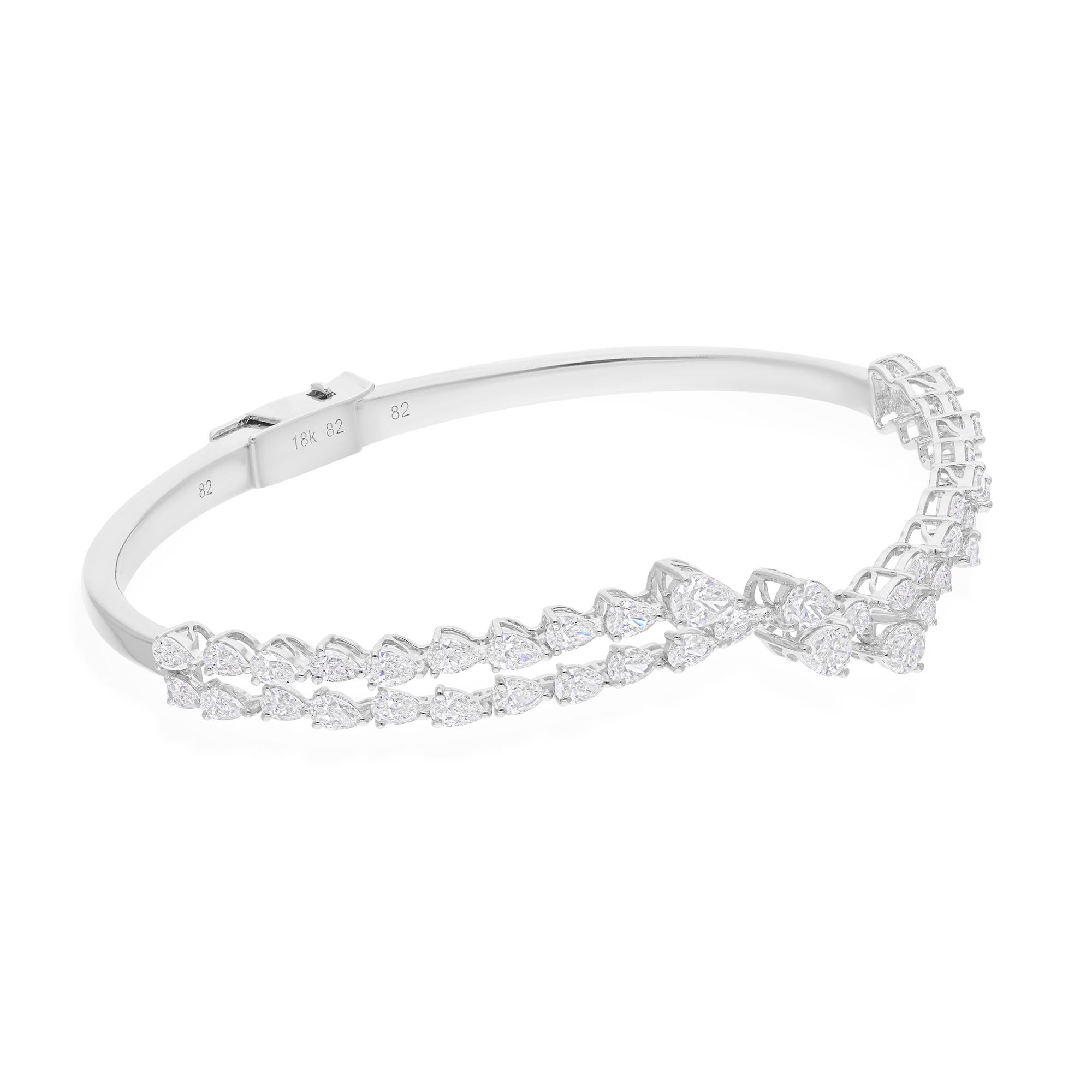Modern Natural 2.95 Carat SI/H Pear Diamond Bangle Bracelet 18 Karat White Gold Jewelry For Sale