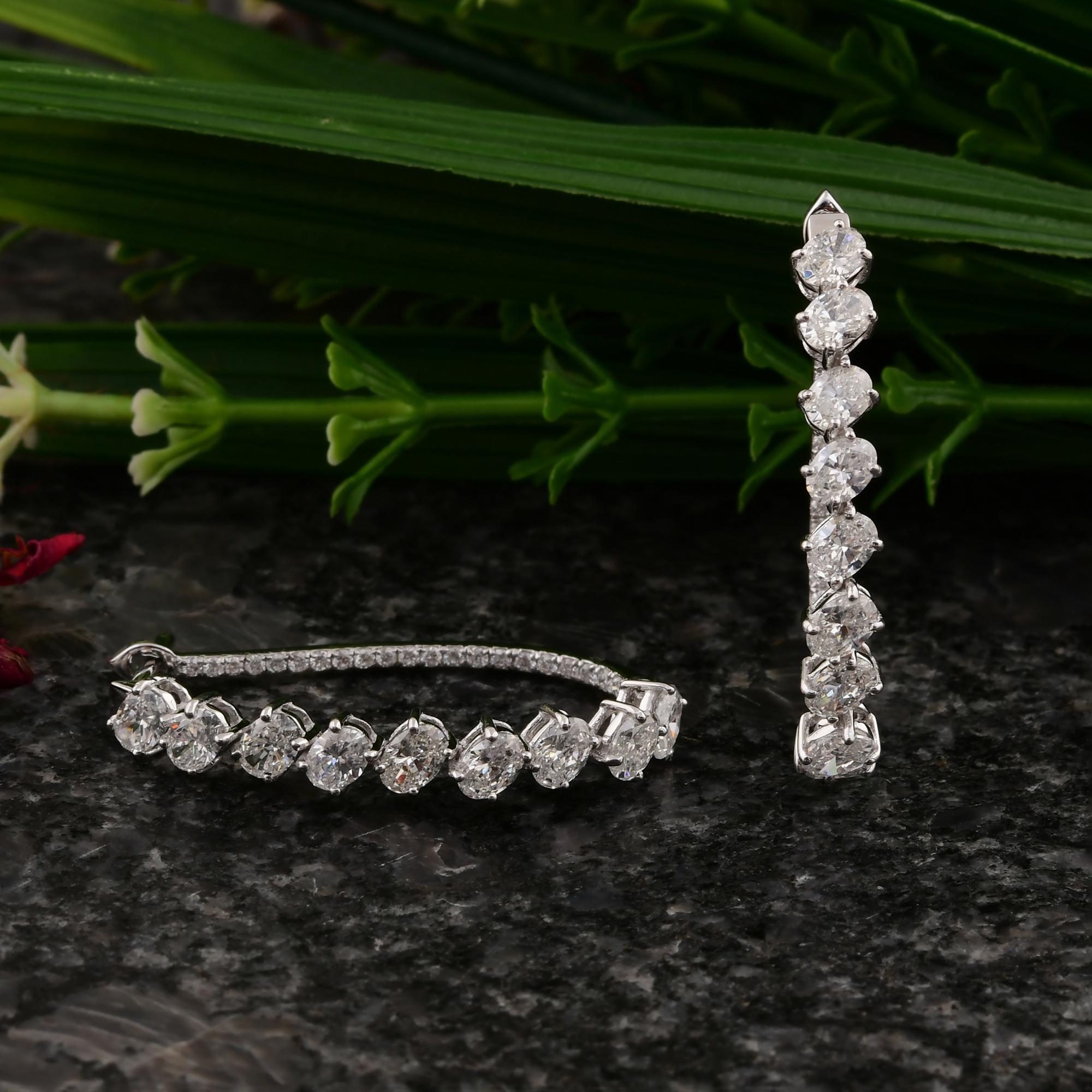 Boucles d'oreilles en or blanc 18 carats avec diamants naturels de 2,96 carats SI/H de taille brillants multiples Neuf - En vente à Diera, Dubai