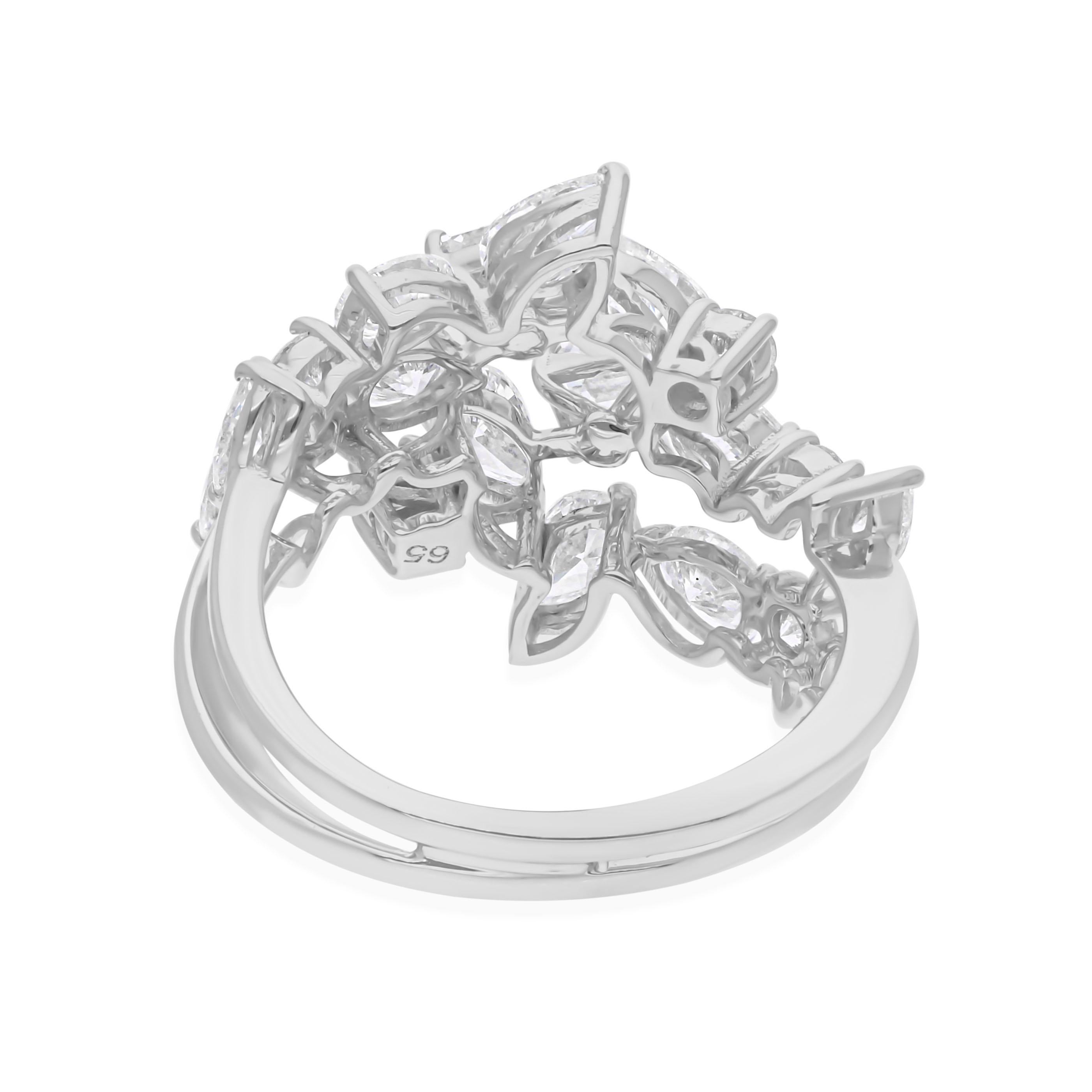 Moderne Bague en or blanc 14 carats avec diamant naturel taille émeraude ronde poire 2,96 carats SI/H en vente