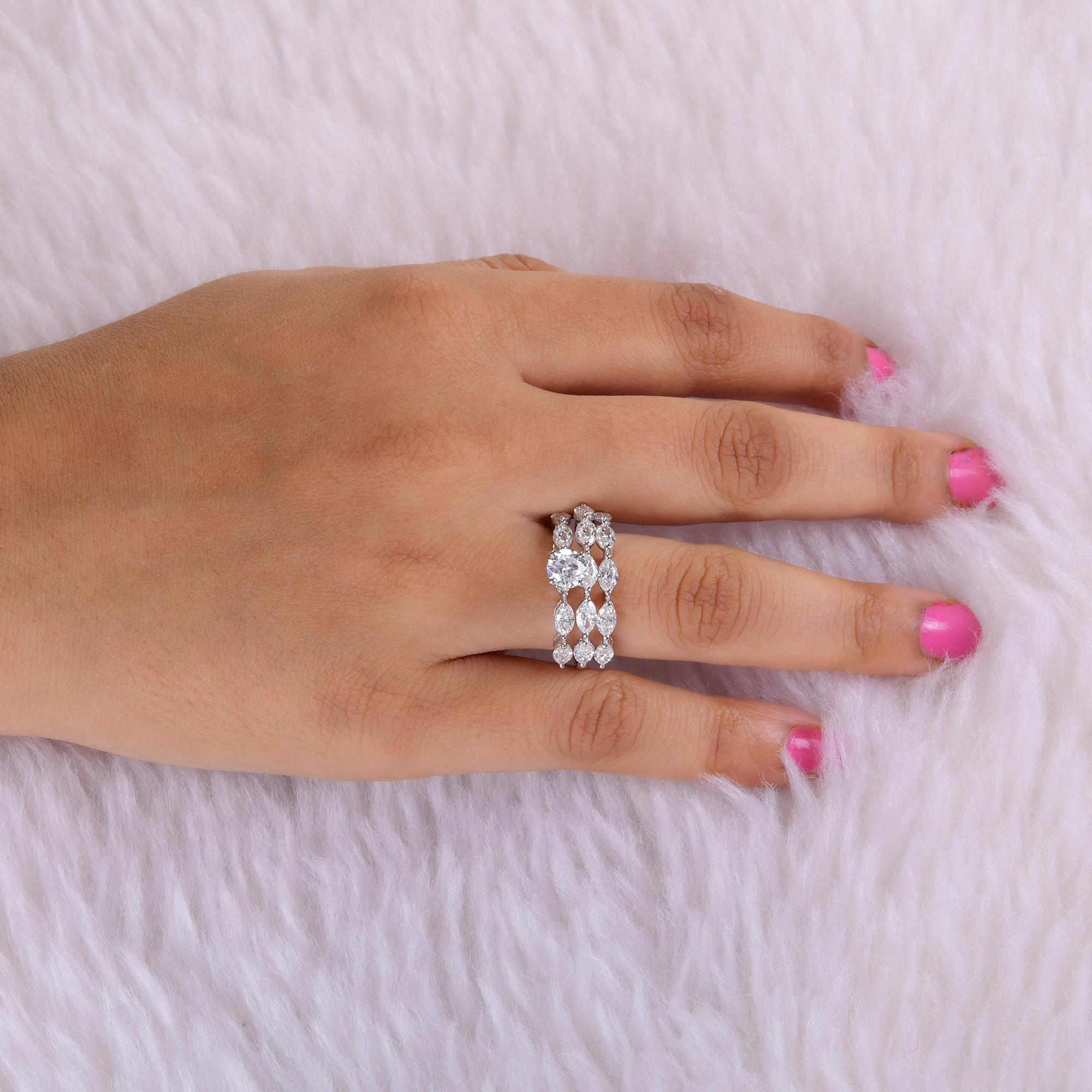 Natürlicher 2,98 Karat Marquise Runder Diamantring aus 18 Karat Weißgold feiner Schmuck (Marquiseschliff) im Angebot