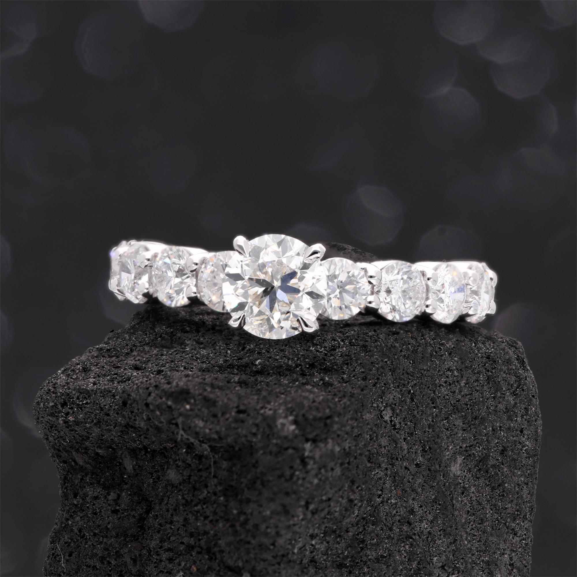 Natural 2.98 Carat SI Clarity HI Color Diamond Ring 14 Karat White Gold Jewelry In New Condition For Sale In Diera, Dubai