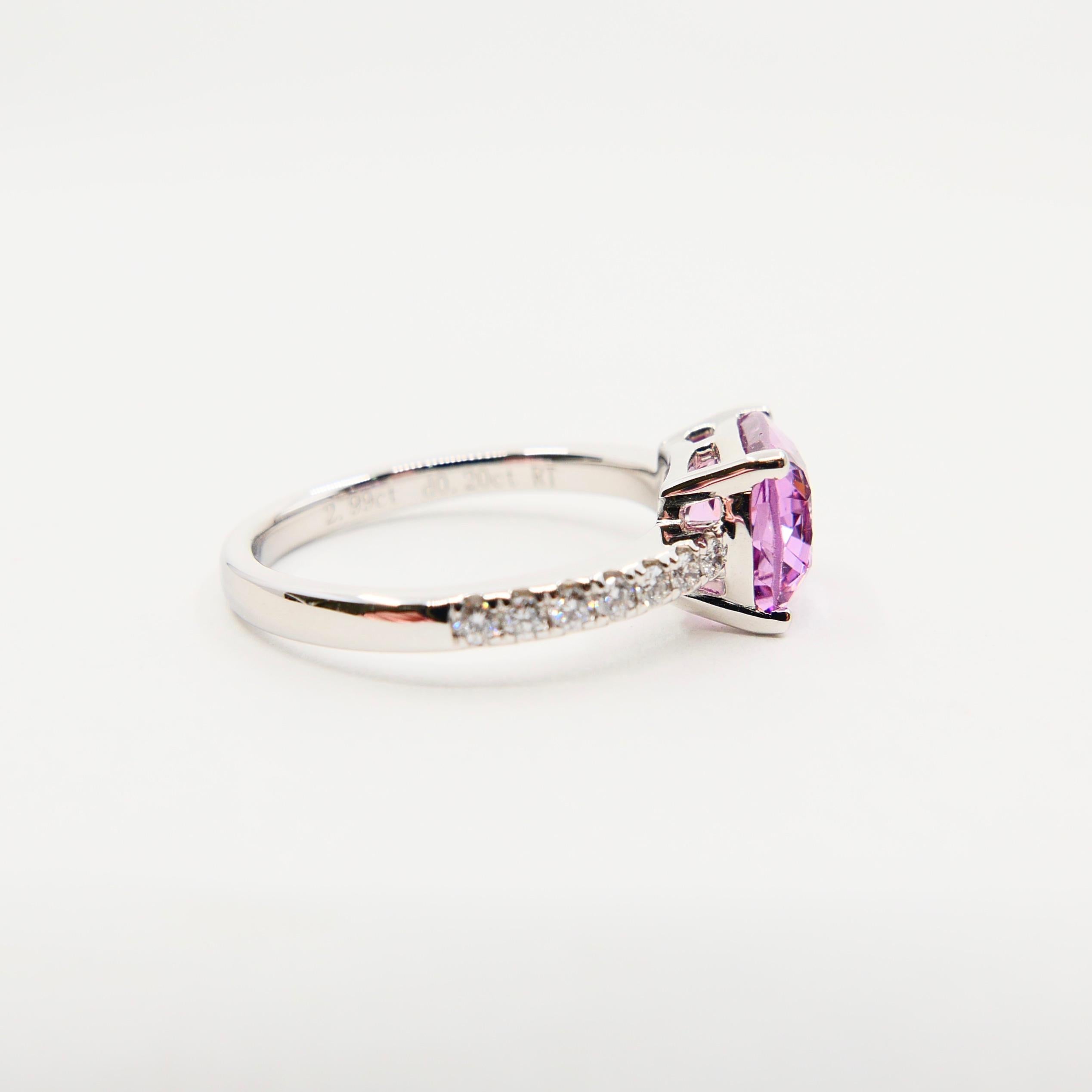 Natural 2.99 Carat Pink Spinel and Diamond Cocktail Ring Set in 18 Karat Gold For Sale 6