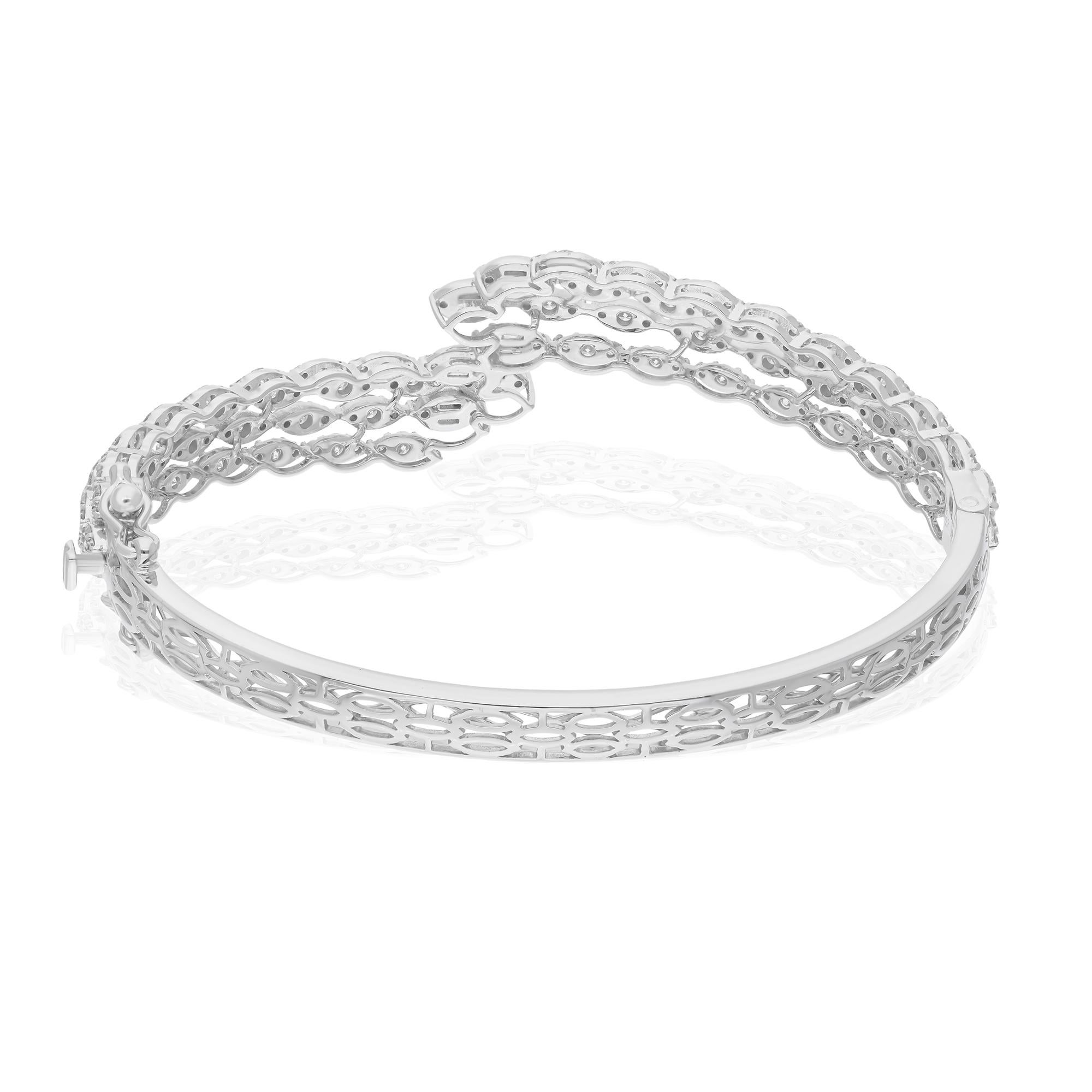 Donna Nature 3 Carat Baguette Round Diamond Wrap Bangle Bracciale in oro bianco 14 carati in vendita