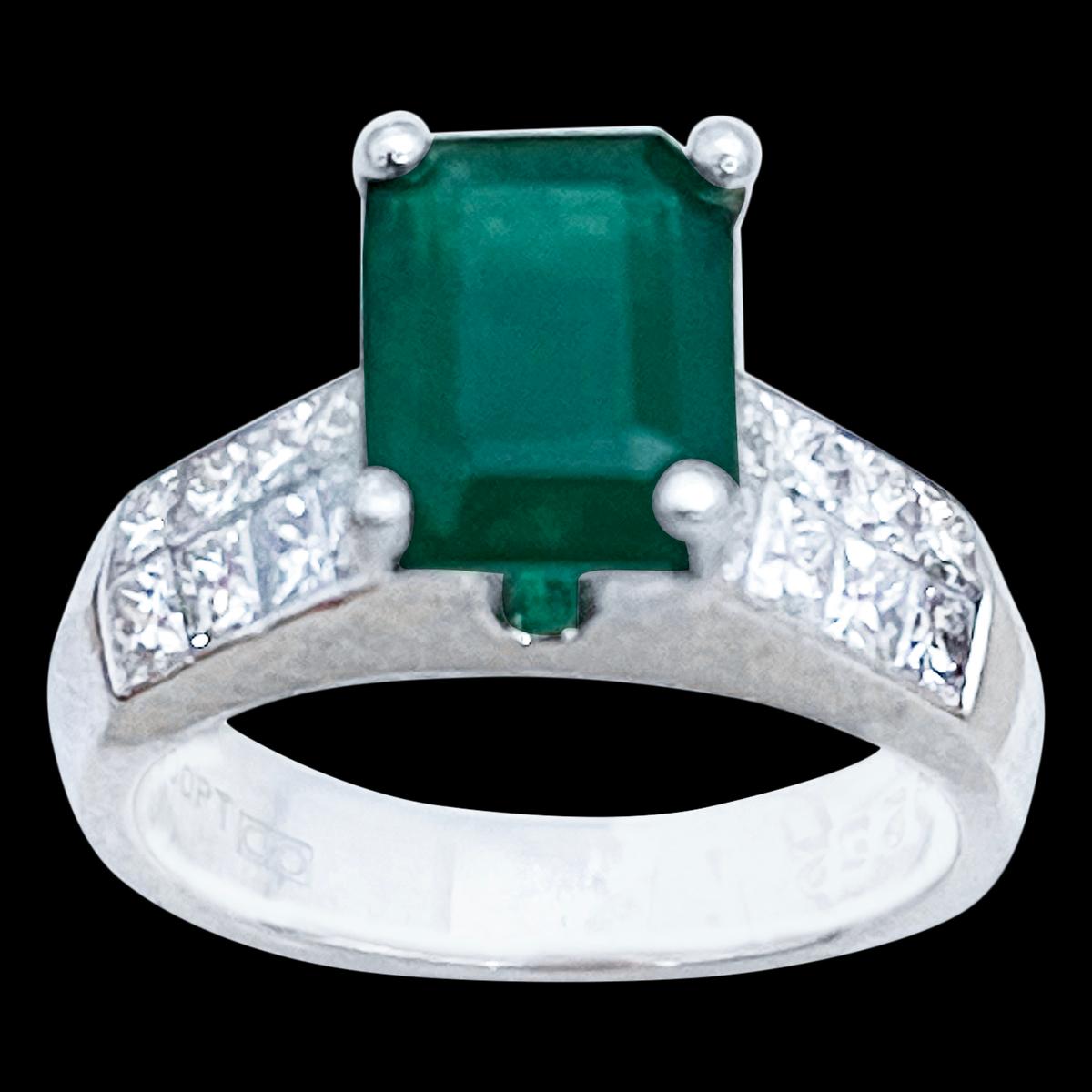 
Approximately 3 Carat Emerald Cut  Emerald and 1 Carat Diamond Ring Platinum Size 5
A classic design  ring 
Approximately 3 Carat  Emerald Cut Emerald Absolutely gorgeous emerald , Very desirable color 
Platinum 10.6  gm
 Diamonds:  ALL Princess