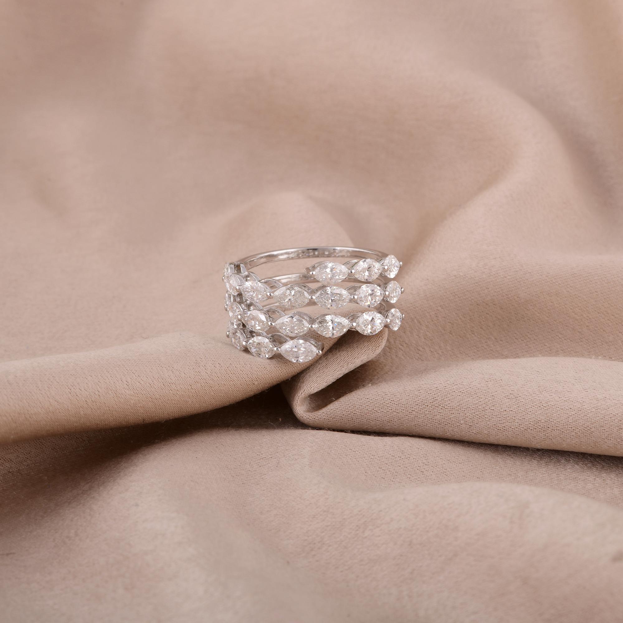 Taille Marquise Bague en or blanc 18 carats avec diamants naturels de forme marquise de 3 carats en vente