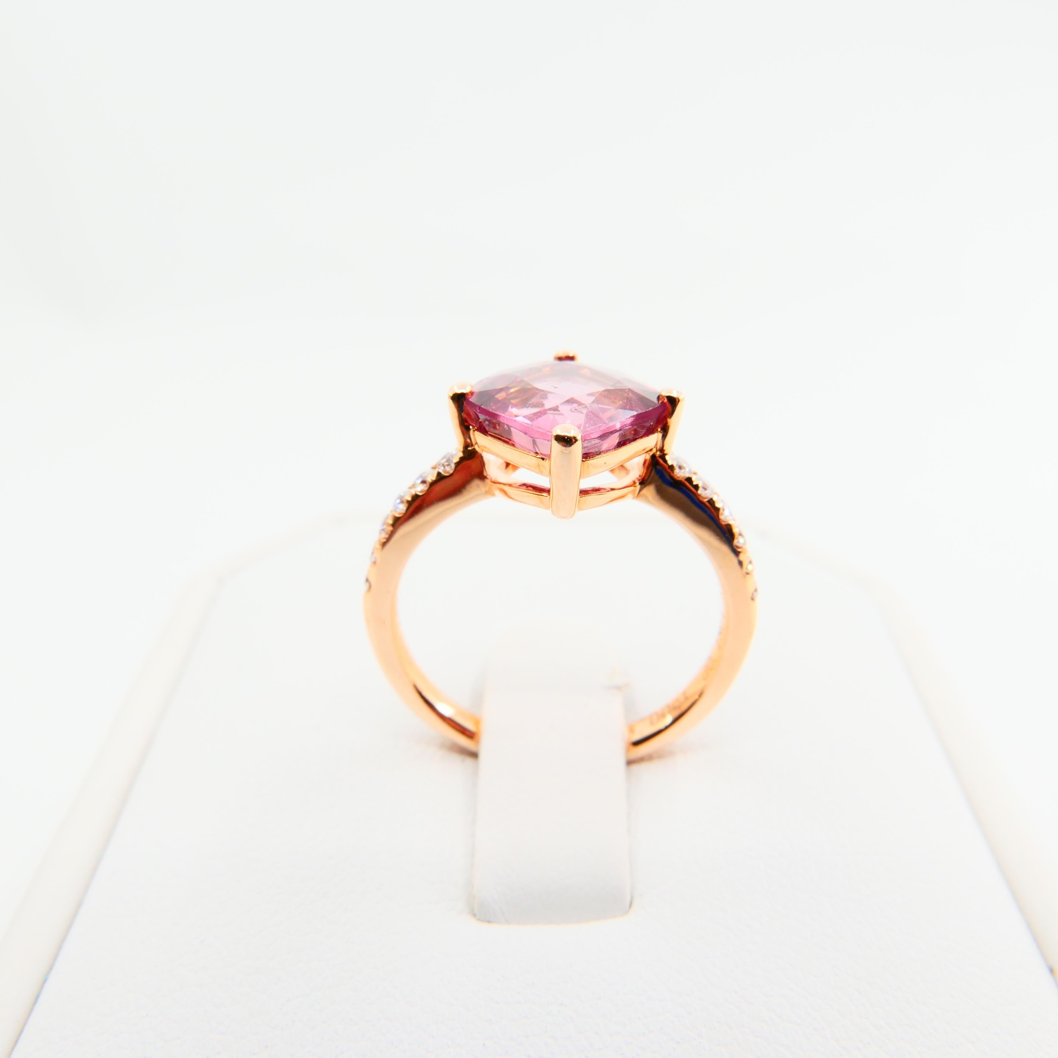 Natural 3.00 Carat Peach Pink Spinel and Diamond Cocktail Ring, 18K Rose Gold For Sale 4
