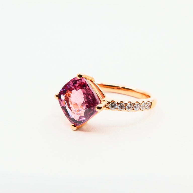 Women's Natural 3.00 Carat Peach Pink Spinel and Diamond Cocktail Ring, 18K Rose Gold For Sale