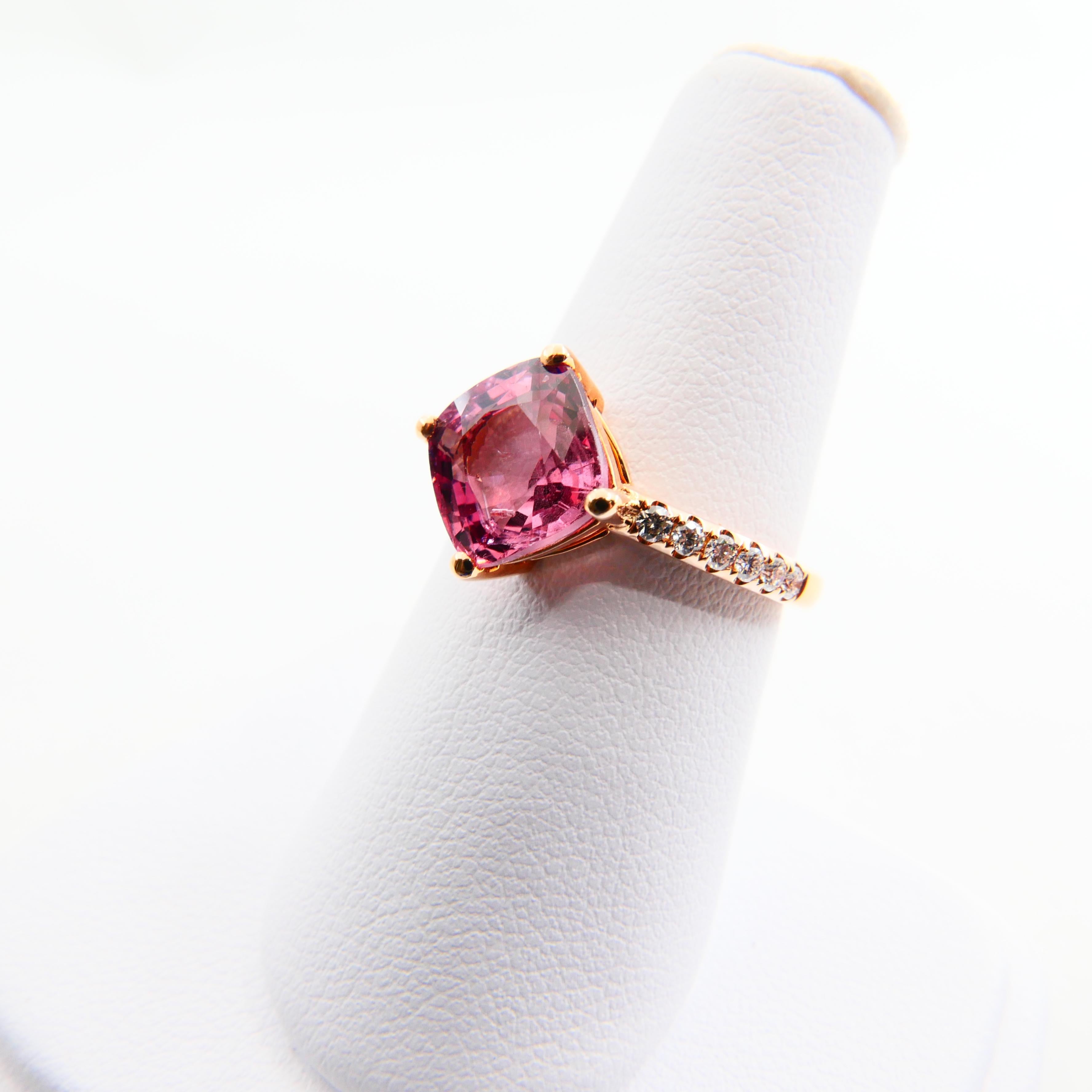 Natural 3.00 Carat Peach Pink Spinel and Diamond Cocktail Ring, 18K Rose Gold For Sale 1