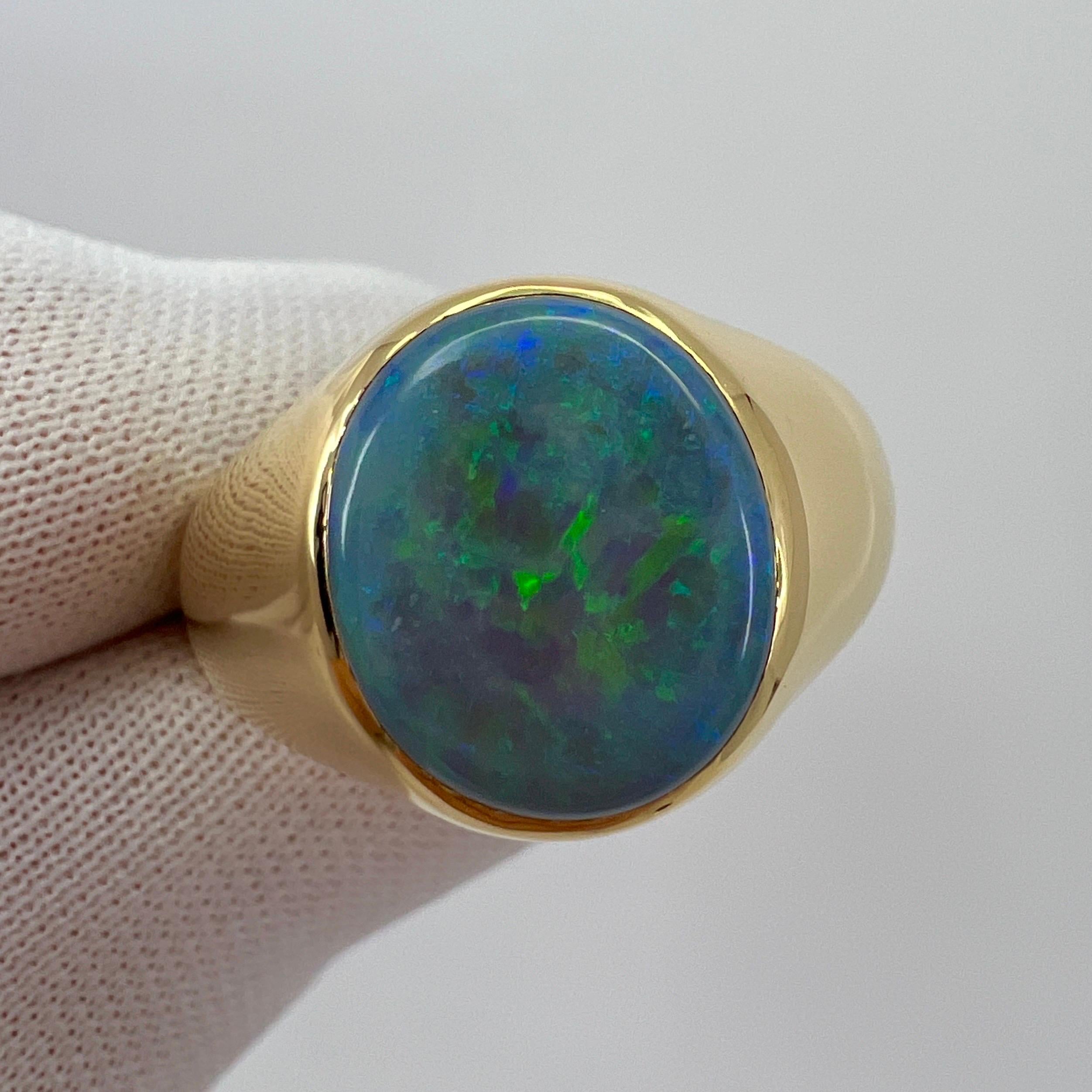 Natural 3.04ct Australian Black Opal Oval Cabcohon 18k Yellow Gold Signet Ring In New Condition In Birmingham, GB