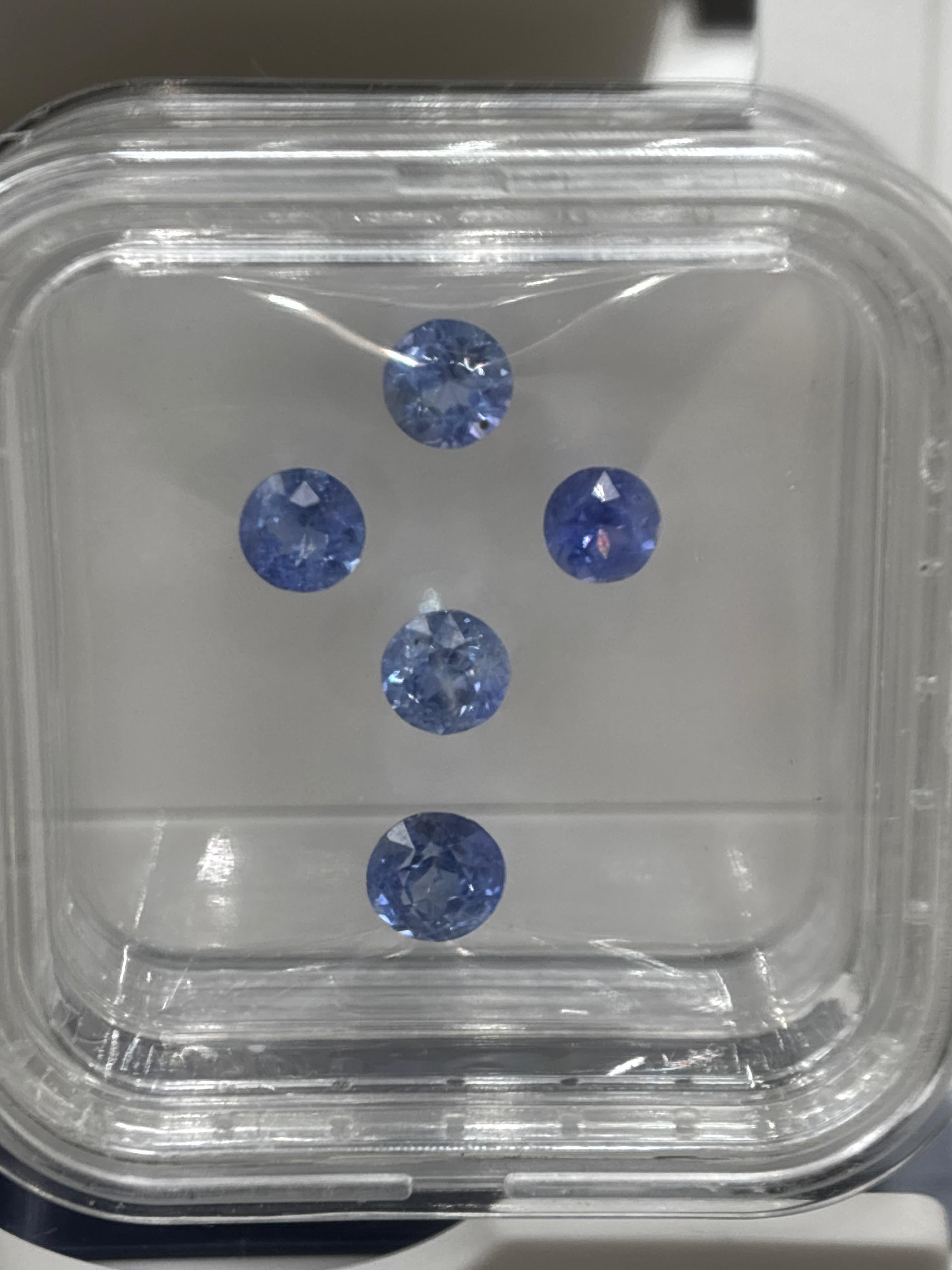 Saphir bleu naturel de Birmanie de 3,06 carats, non chauffé, taille ronde Neuf - En vente à Kowloon, HK