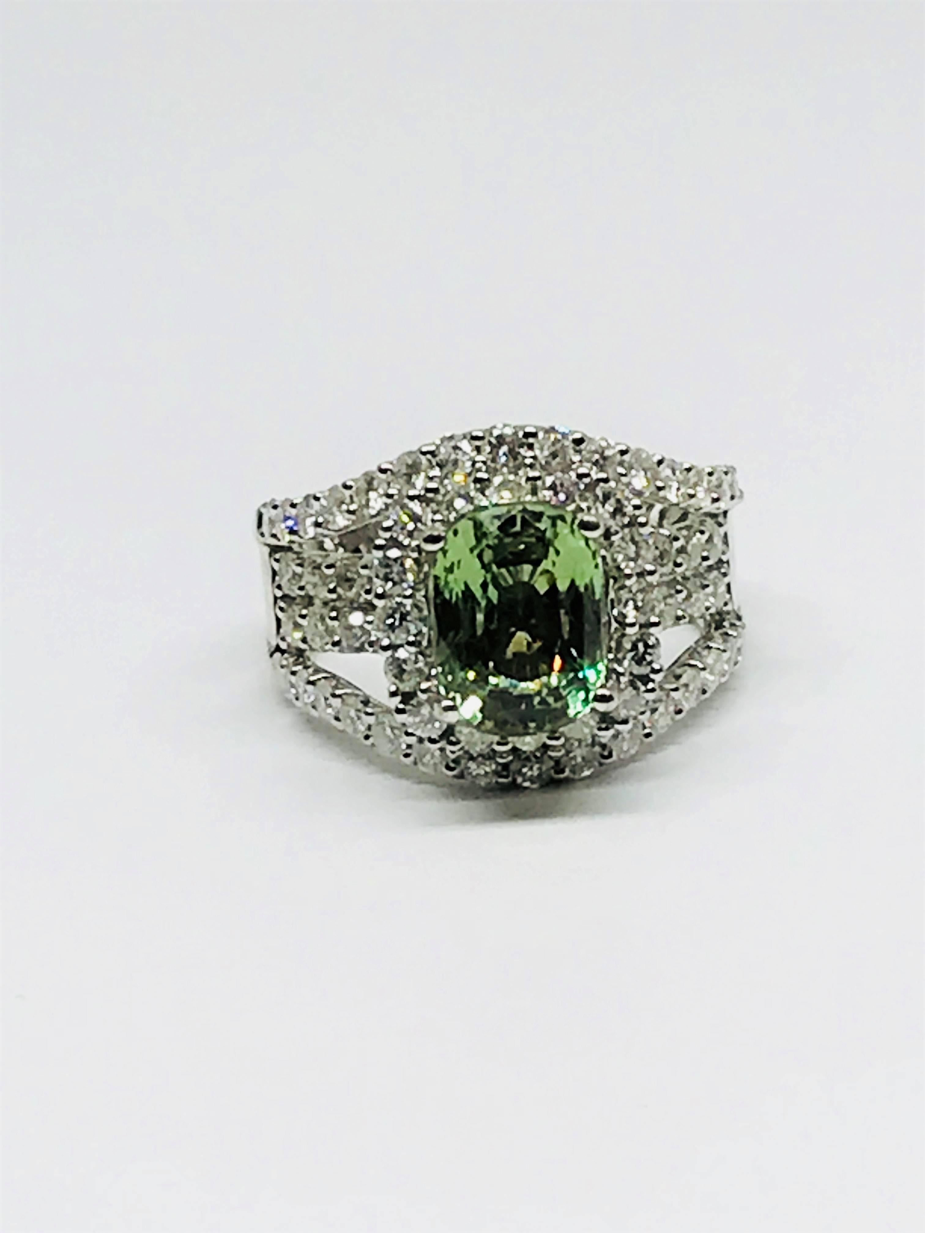 Modern Natural 3.07 Carat Alexandrite and Diamond Ring For Sale