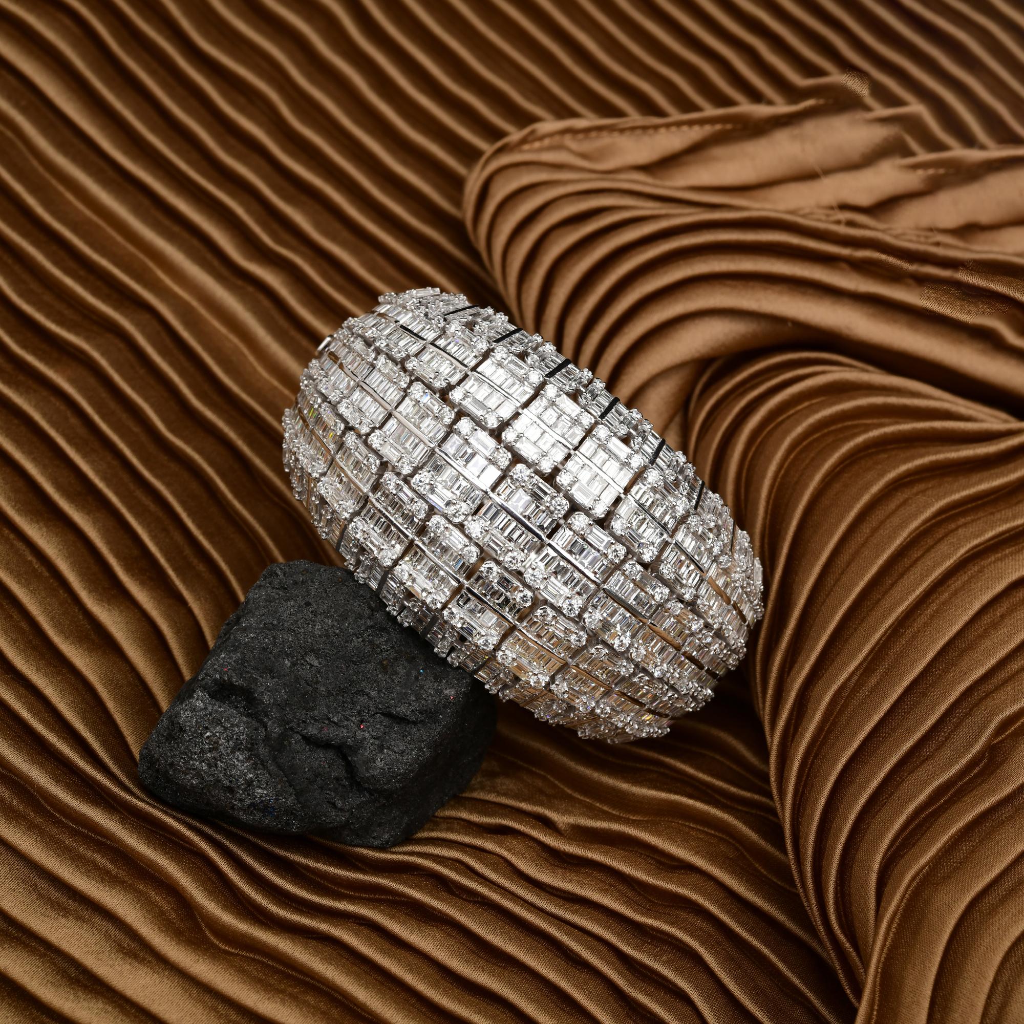 Bracciale a forma di cupola con diamante naturale da 31 carati SI/H Oro bianco 14 carati in vendita 3