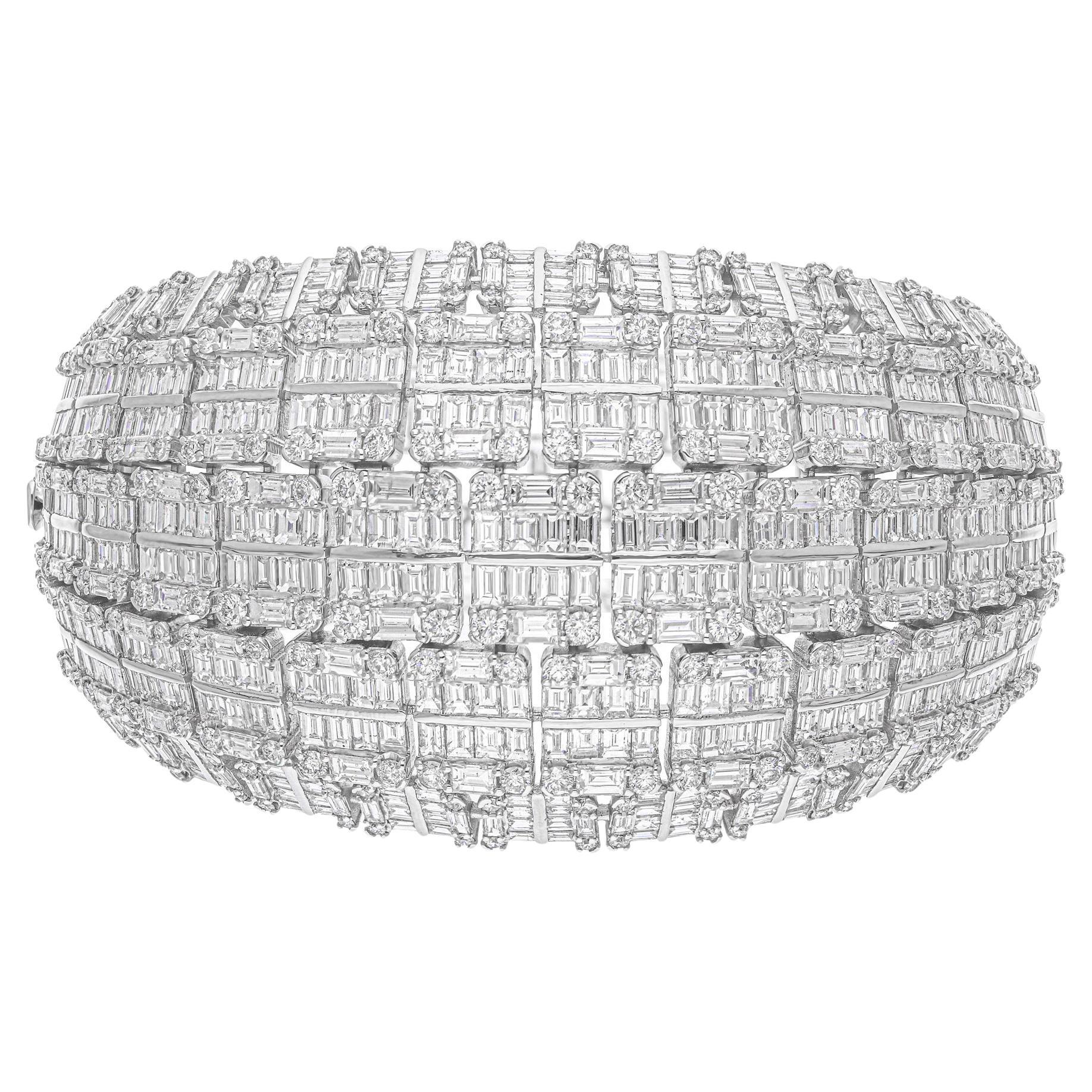 Bracciale a forma di cupola con diamanti naturali da 31 carati SI/H Oro bianco 18 carati