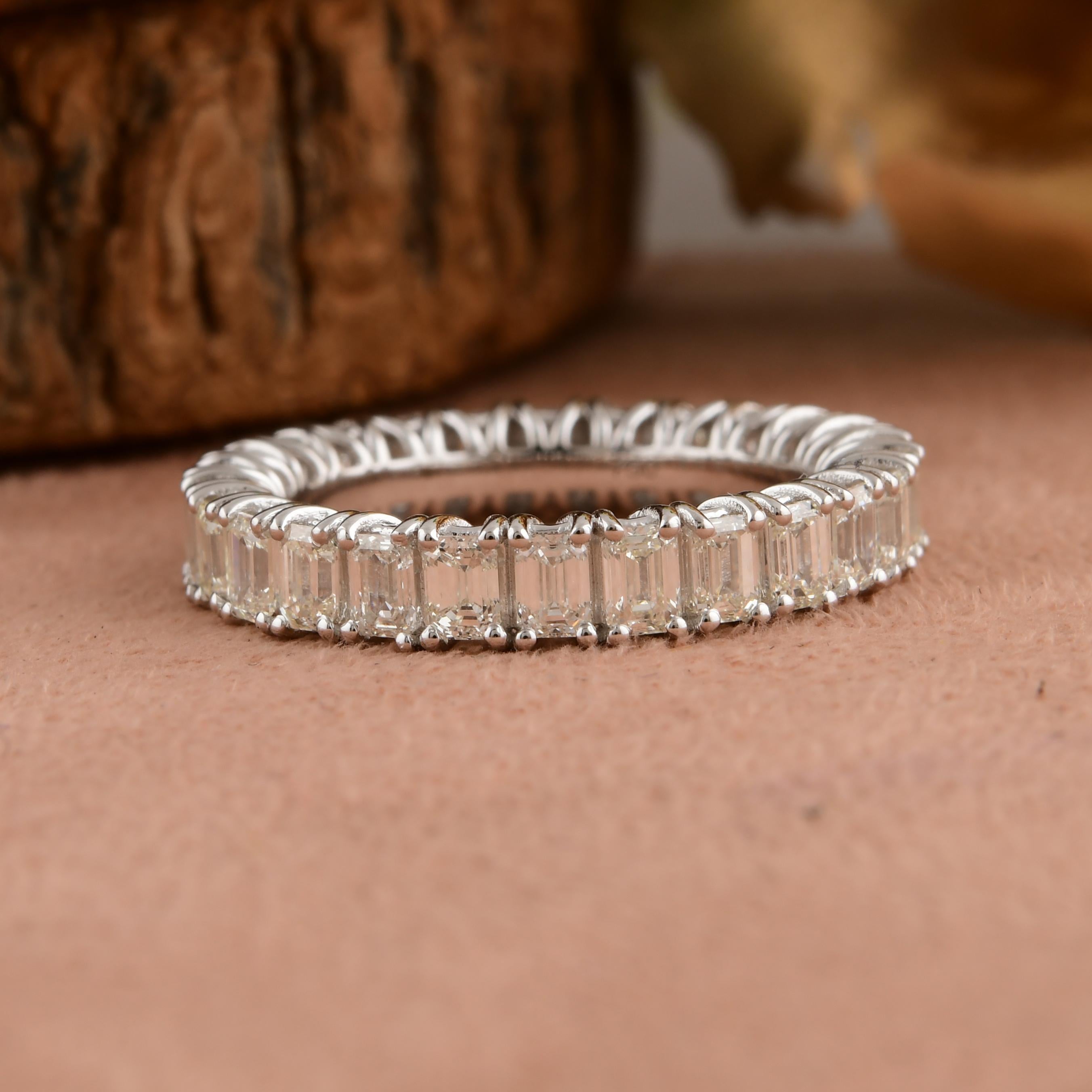 For Sale:  Natural 3.11 Carat SI/HI Diamond Engagement Eternity Band Ring 18k White Gold 8