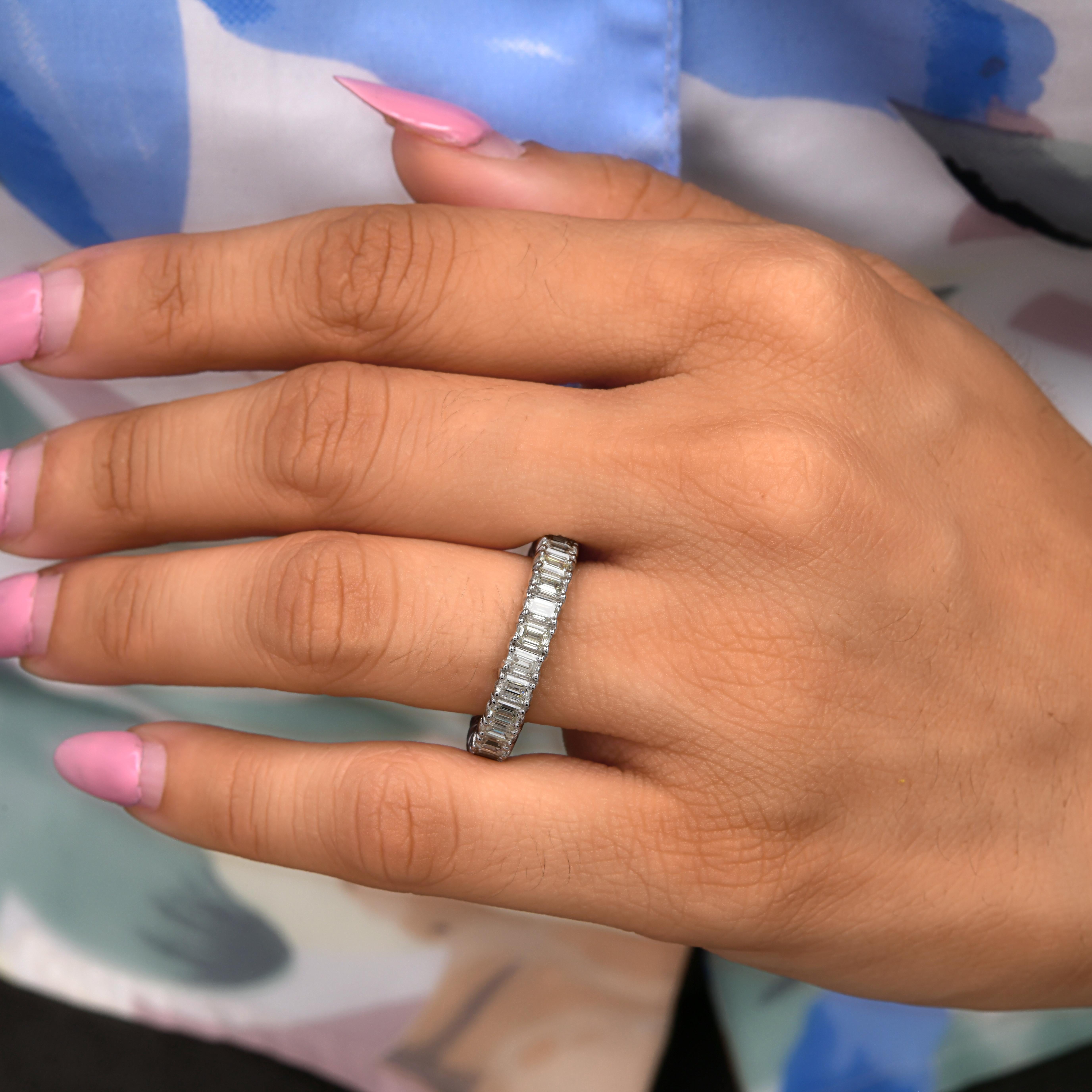 For Sale:  Natural 3.11 Carat SI/HI Diamond Engagement Eternity Band Ring 18k White Gold 9