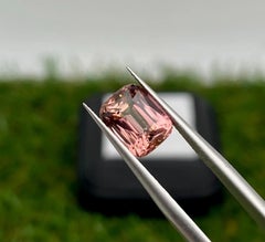 Gema suelta de Turmalina natural de 3,15 ct, de Nigeria, Cojín, Certificado.